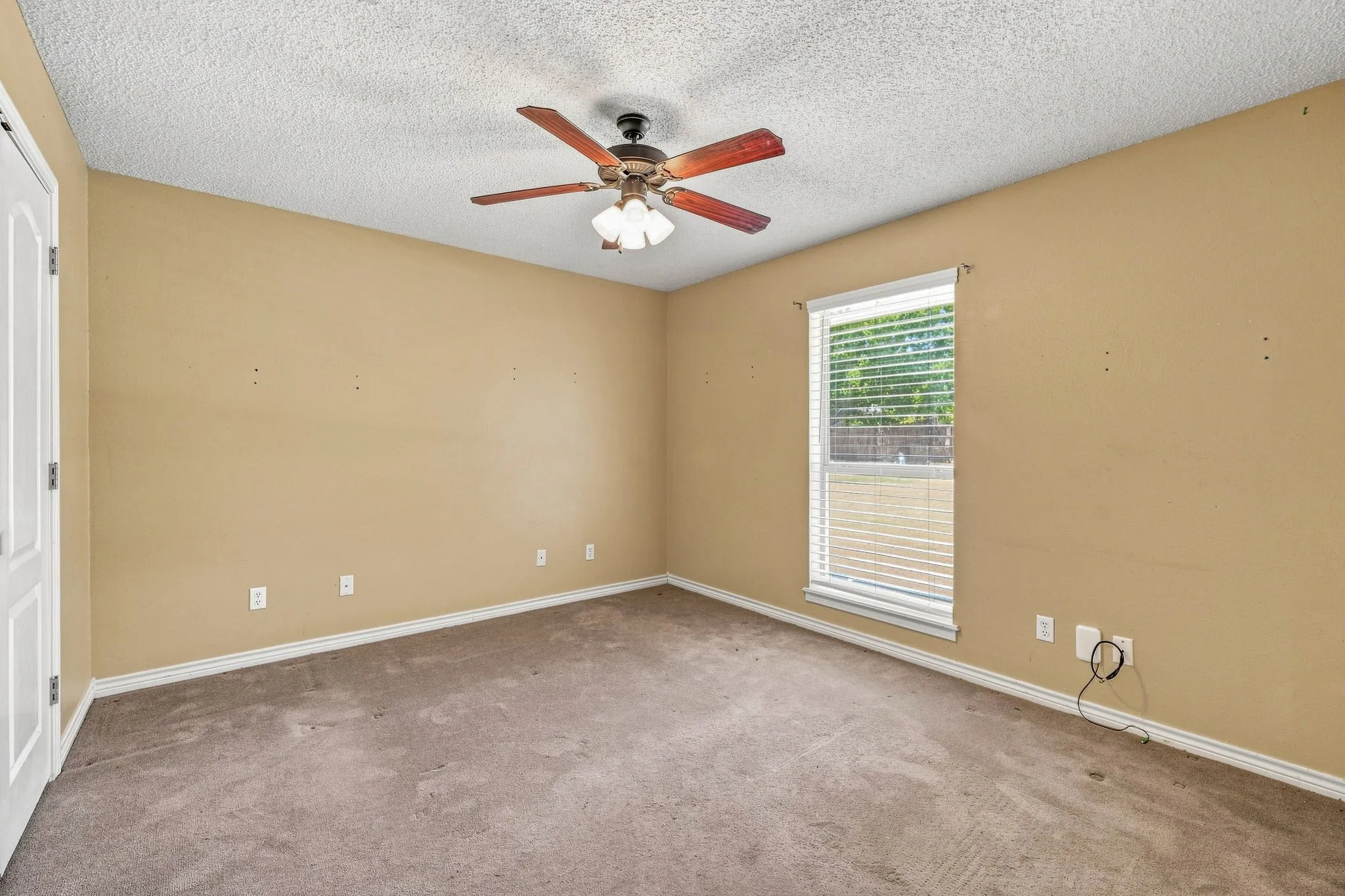 Single Family Residence For Sale in Erath County , 308 Tanglewood Trail, Stephenville, Texas 76401, 4 Bedroom, 3 Bathroom, 2 Garage spaces, 2,528 Sqft, built in 1997, mls#21359686, Real Estate Agent in Stephenville, Homes For Sale in Erath county, Homes For Sale in Stephenville, Realtor in Stephenville Texas, Real Estate Brokerage Independent Realty Texas, Luminita Cordes Realtor