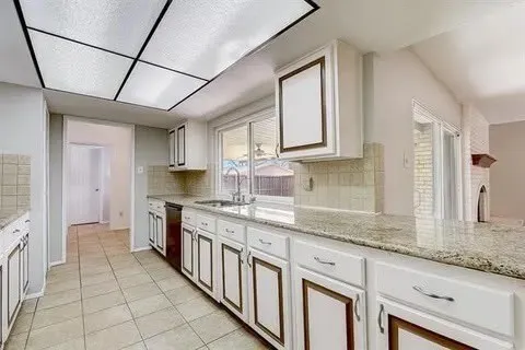 Single Family Residence For Rent in Collin County , 6202 Oregon Court, Plano, Texas 75023, 4 Bedroom, 3 Bathroom, 2 Garage spaces, 2,236 Sqft, built in 1976, mls#21361123, Real Estate Agent in Plano, Homes For Rent in Collin county, Homes For Rent in Plano, Realtor in Plano Texas, Real Estate Brokerage Independent Realty Texas, Luminita Cordes Realtor