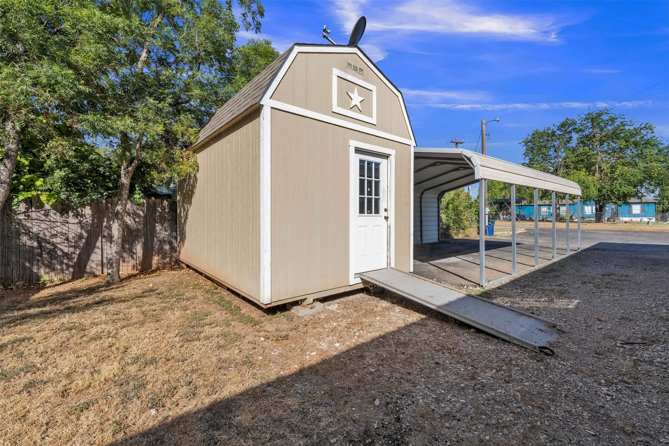 Manufactured Home For Sale in Hood County , 2453 S Valley Ridge Drive, Granbury, Texas 76048, 3 Bedroom, 3 Bathroom, 4 Garage spaces, 1,640 Sqft, built in 2023, mls#21361129, Real Estate Agent in Granbury, Homes For Sale in Hood county, Homes For Sale in Granbury, Realtor in Granbury Texas, Real Estate Brokerage Independent Realty Texas, Luminita Cordes Realtor