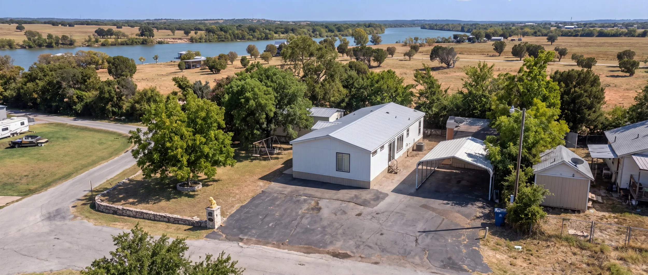 Manufactured Home For Sale in Hood County , 2453 S Valley Ridge Drive, Granbury, Texas 76048, 3 Bedroom, 3 Bathroom, 4 Garage spaces, 1,640 Sqft, built in 2023, mls#21361129, Real Estate Agent in Granbury, Homes For Sale in Hood county, Homes For Sale in Granbury, Realtor in Granbury Texas, Real Estate Brokerage Independent Realty Texas, Luminita Cordes Realtor
