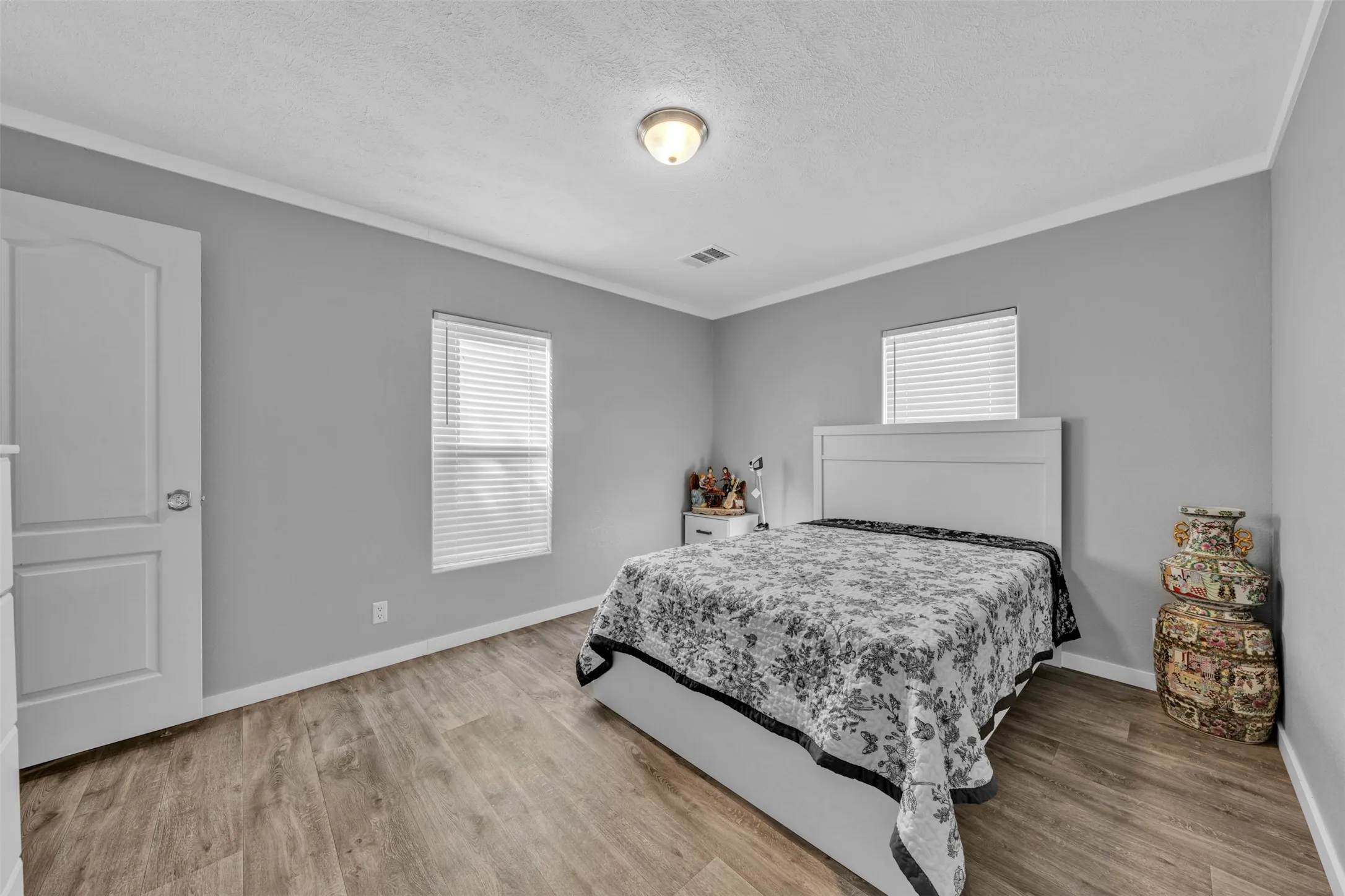 Manufactured Home For Sale in Hood County , 2453 S Valley Ridge Drive, Granbury, Texas 76048, 3 Bedroom, 3 Bathroom, 4 Garage spaces, 1,640 Sqft, built in 2023, mls#21361129, Real Estate Agent in Granbury, Homes For Sale in Hood county, Homes For Sale in Granbury, Realtor in Granbury Texas, Real Estate Brokerage Independent Realty Texas, Luminita Cordes Realtor
