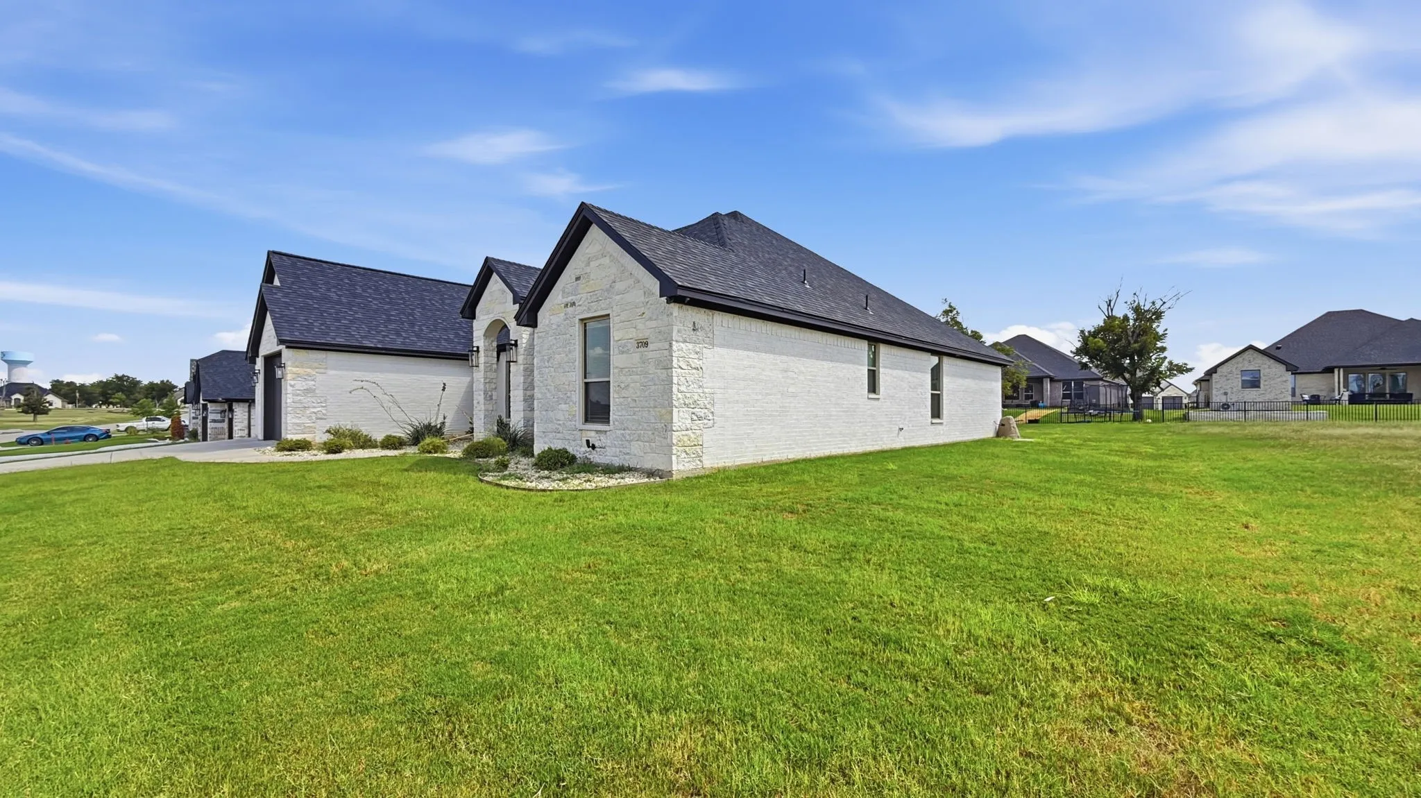 Single Family Residence For Sale in Hood County , 3709 Tremont Lane, Granbury, Texas 76049, 4 Bedroom, 3 Bathroom, 2 Garage spaces, 2,338 Sqft, built in 2023, Price $545,000, mls#21361131, Real Estate Agent in Granbury, Homes For Sale in Hood county, Homes For Sale in Granbury, Realtor in Granbury Texas, Real Estate Brokerage Independent Realty Texas, Luminita Cordes Realtor
