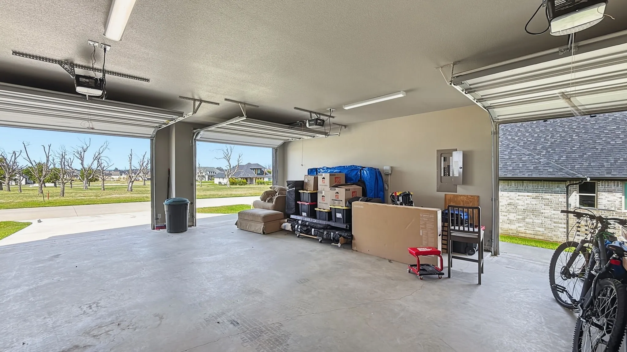 Single Family Residence For Sale in Hood County , 3709 Tremont Lane, Granbury, Texas 76049, 4 Bedroom, 3 Bathroom, 2 Garage spaces, 2,338 Sqft, built in 2023, Price $545,000, mls#21361131, Real Estate Agent in Granbury, Homes For Sale in Hood county, Homes For Sale in Granbury, Realtor in Granbury Texas, Real Estate Brokerage Independent Realty Texas, Luminita Cordes Realtor