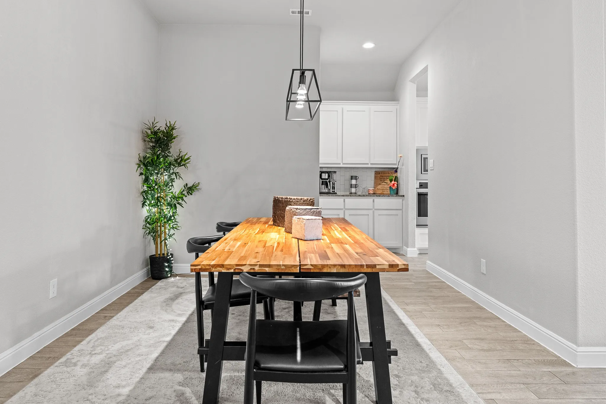 Single Family Residence For Sale in Tarrant County , 14125 Cassiopeia Drive, Haslet, Texas 76052, 4 Bedroom, 2 Bathroom, 2 Garage spaces, 2,217 Sqft, built in 2021, mls#21361132, Real Estate Agent in Haslet, Homes For Sale in Tarrant county, Homes For Sale in Haslet, Realtor in Haslet Texas, Real Estate Brokerage Independent Realty Texas, Luminita Cordes Realtor