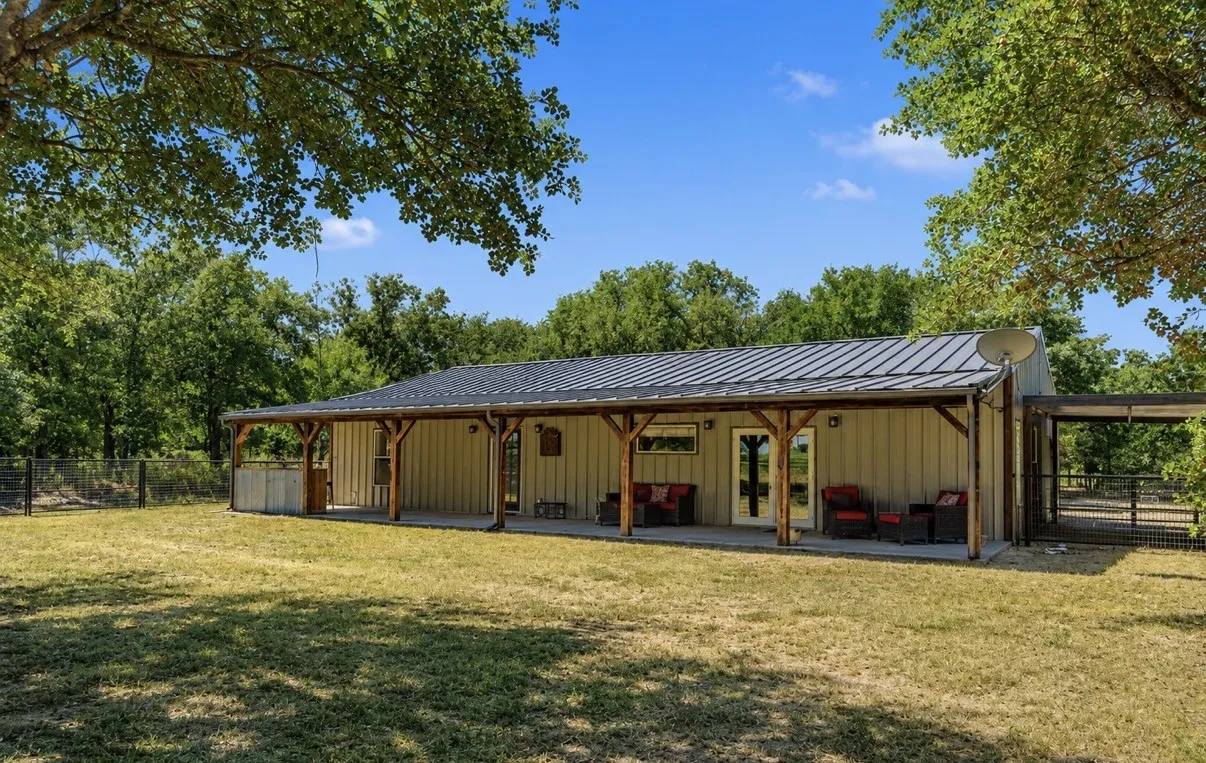 Single Family Residence For Sale in Parker County , 655 Hobson Bend Road, Weatherford, Texas 76088, 3 Bedroom, 2 Bathroom, 1 Garage spaces, 1,814 Sqft, built in 2012, mls#21361016, Real Estate Agent in Weatherford, Homes For Sale in Parker county, Homes For Sale in Weatherford, Realtor in Weatherford Texas, Real Estate Brokerage Independent Realty Texas, Luminita Cordes Realtor