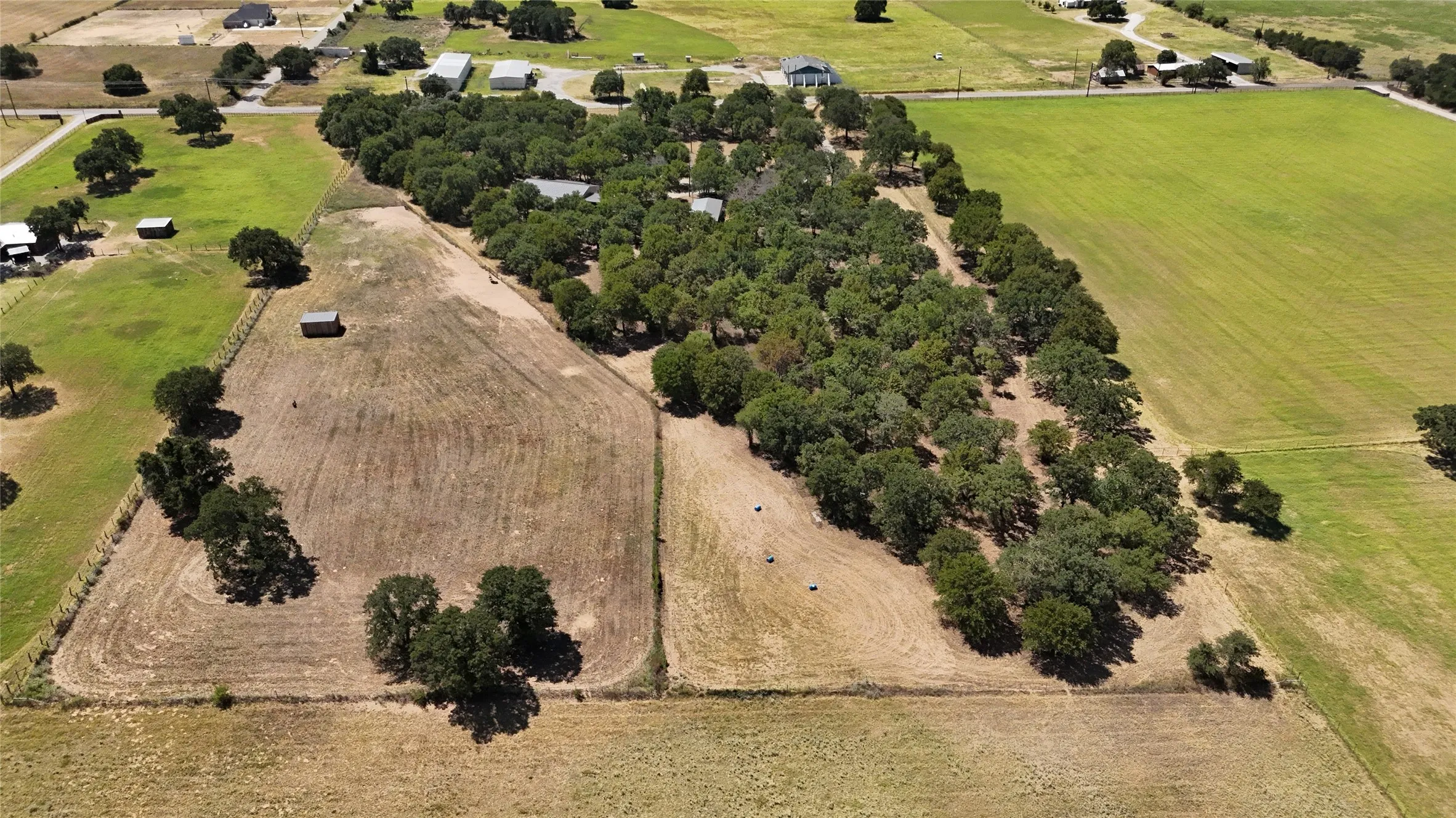 Single Family Residence For Sale in Parker County , 655 Hobson Bend Road, Weatherford, Texas 76088, 3 Bedroom, 2 Bathroom, 1 Garage spaces, 1,814 Sqft, built in 2012, mls#21361016, Real Estate Agent in Weatherford, Homes For Sale in Parker county, Homes For Sale in Weatherford, Realtor in Weatherford Texas, Real Estate Brokerage Independent Realty Texas, Luminita Cordes Realtor