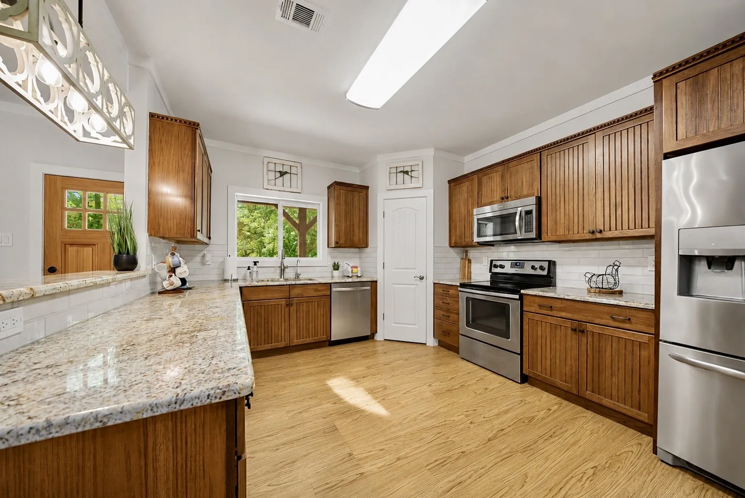 Single Family Residence For Sale in Parker County , 655 Hobson Bend Road, Weatherford, Texas 76088, 3 Bedroom, 2 Bathroom, 1 Garage spaces, 1,814 Sqft, built in 2012, mls#21361016, Real Estate Agent in Weatherford, Homes For Sale in Parker county, Homes For Sale in Weatherford, Realtor in Weatherford Texas, Real Estate Brokerage Independent Realty Texas, Luminita Cordes Realtor