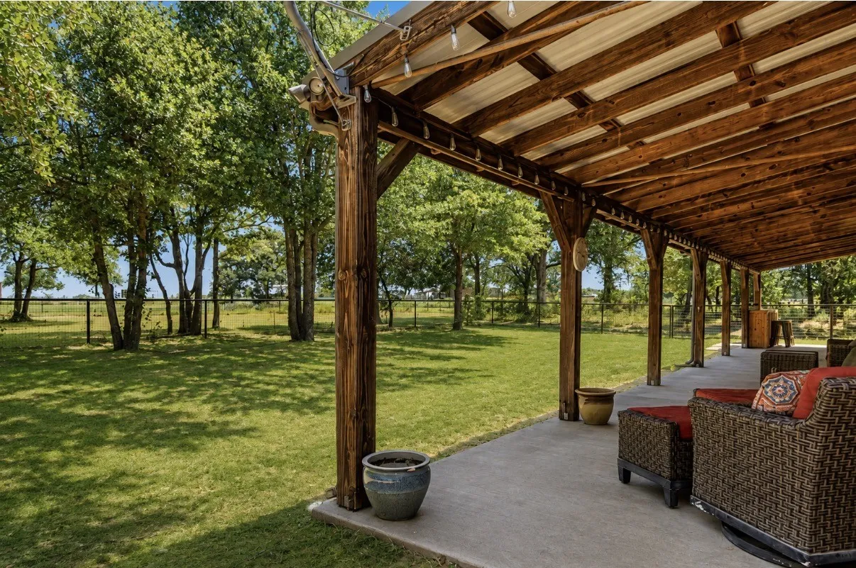 Single Family Residence For Sale in Parker County , 655 Hobson Bend Road, Weatherford, Texas 76088, 3 Bedroom, 2 Bathroom, 1 Garage spaces, 1,814 Sqft, built in 2012, mls#21361016, Real Estate Agent in Weatherford, Homes For Sale in Parker county, Homes For Sale in Weatherford, Realtor in Weatherford Texas, Real Estate Brokerage Independent Realty Texas, Luminita Cordes Realtor