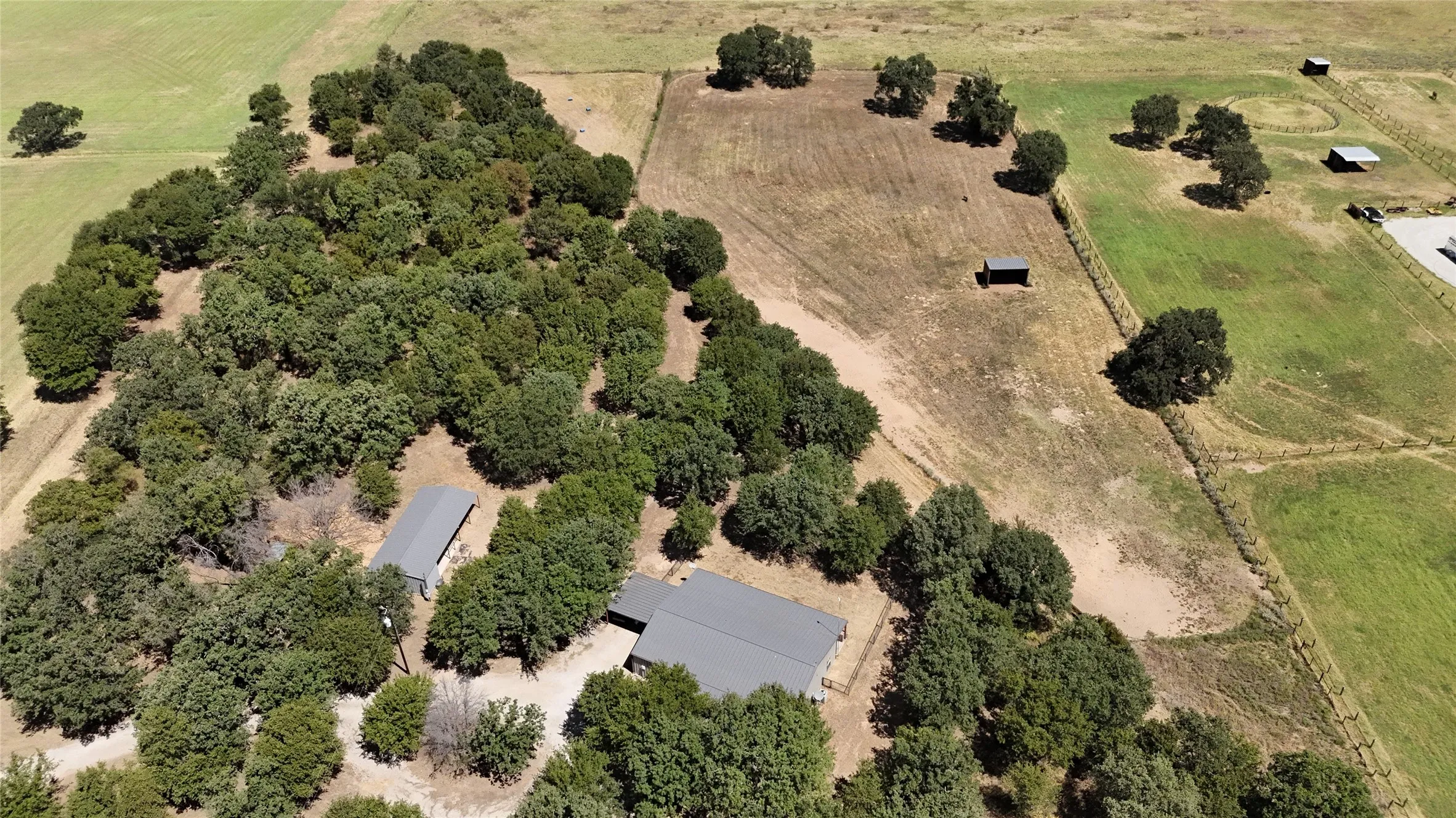 Single Family Residence For Sale in Parker County , 655 Hobson Bend Road, Weatherford, Texas 76088, 3 Bedroom, 2 Bathroom, 1 Garage spaces, 1,814 Sqft, built in 2012, mls#21361016, Real Estate Agent in Weatherford, Homes For Sale in Parker county, Homes For Sale in Weatherford, Realtor in Weatherford Texas, Real Estate Brokerage Independent Realty Texas, Luminita Cordes Realtor