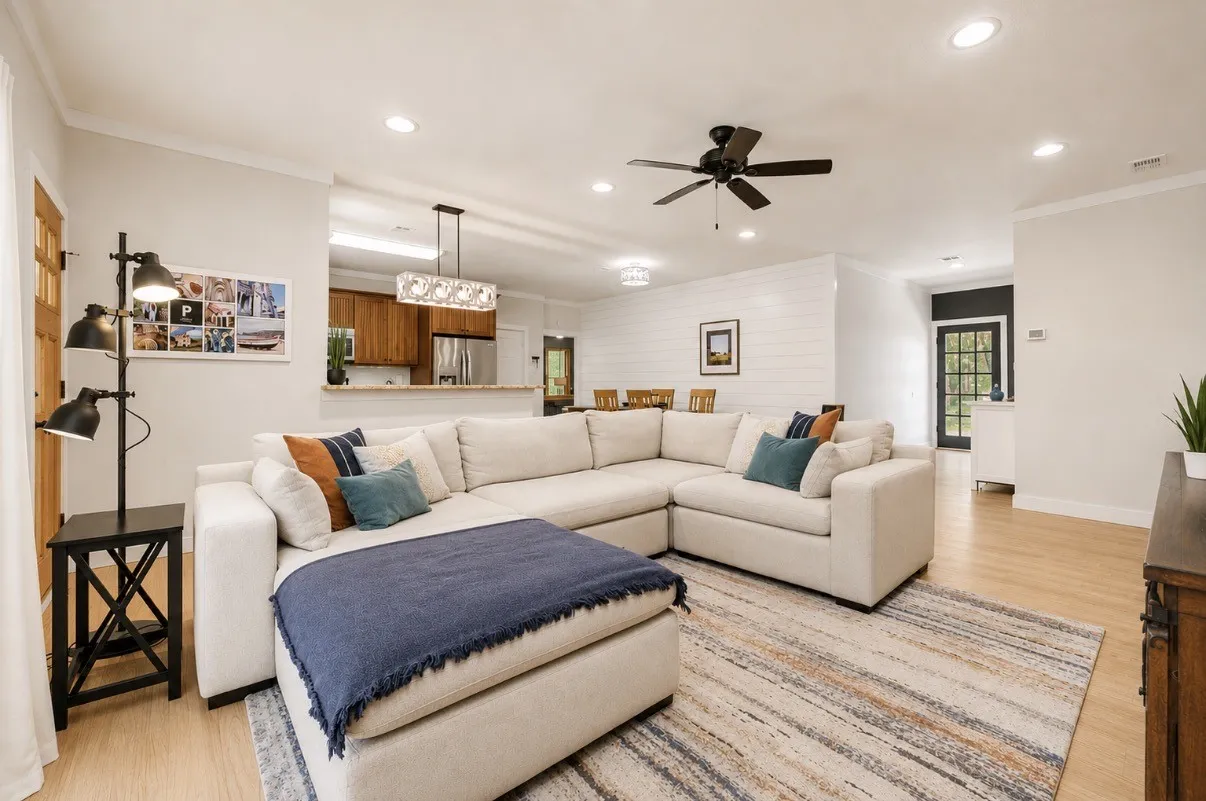 Single Family Residence For Sale in Parker County , 655 Hobson Bend Road, Weatherford, Texas 76088, 3 Bedroom, 2 Bathroom, 1 Garage spaces, 1,814 Sqft, built in 2012, mls#21361016, Real Estate Agent in Weatherford, Homes For Sale in Parker county, Homes For Sale in Weatherford, Realtor in Weatherford Texas, Real Estate Brokerage Independent Realty Texas, Luminita Cordes Realtor