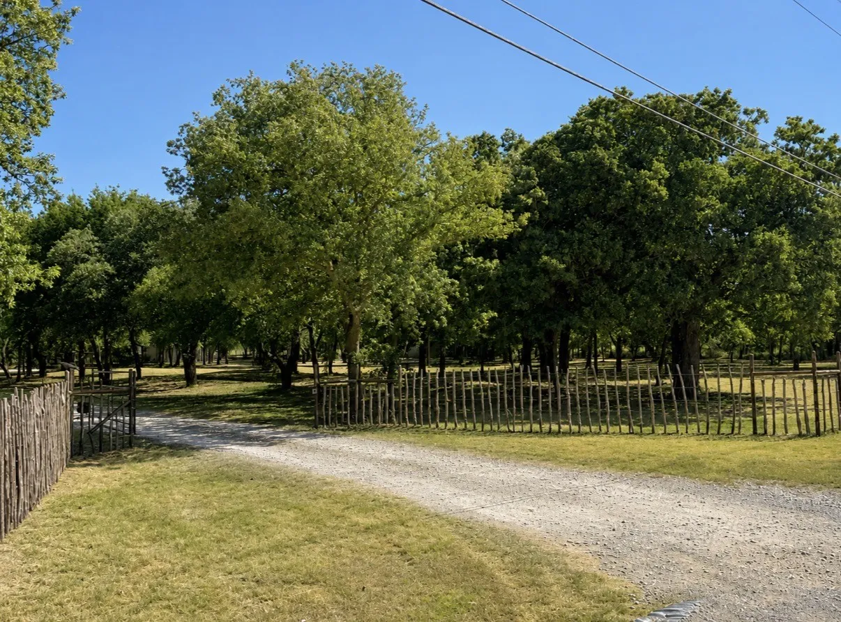 Single Family Residence For Sale in Parker County , 655 Hobson Bend Road, Weatherford, Texas 76088, 3 Bedroom, 2 Bathroom, 1 Garage spaces, 1,814 Sqft, built in 2012, mls#21361016, Real Estate Agent in Weatherford, Homes For Sale in Parker county, Homes For Sale in Weatherford, Realtor in Weatherford Texas, Real Estate Brokerage Independent Realty Texas, Luminita Cordes Realtor