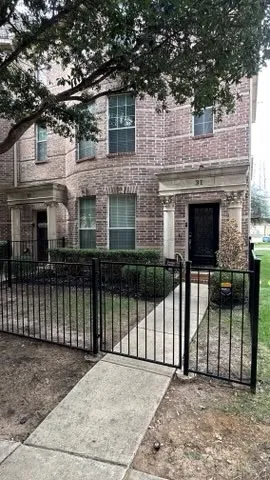 Condominium For Rent in Denton County , 2500 Rockbrook Drive A31, Lewisville, Texas 75067, 3 Bedroom, 3 Bathroom, 2 Garage spaces, 1,802 Sqft, built in 2009, mls#21361140, Real Estate Agent in Lewisville, Homes For Rent in Denton county, Homes For Rent in Lewisville, Realtor in Lewisville Texas, Real Estate Brokerage Independent Realty Texas, Luminita Cordes Realtor