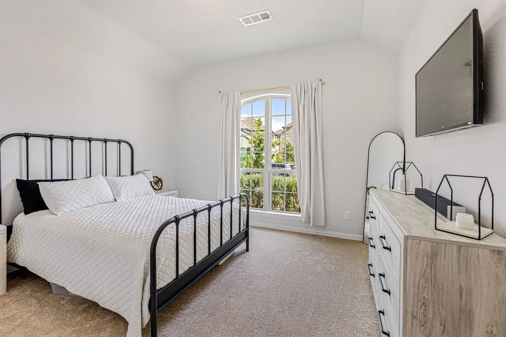 Single Family Residence For Sale in Collin County , 1009 Skyflower Lane, Celina, Texas 75009, 3 Bedroom, 3 Bathroom, 4 Garage spaces, 2,307 Sqft, built in 2023, mls#21360572, Real Estate Agent in Celina, Homes For Sale in Collin county, Homes For Sale in Celina, Realtor in Celina Texas, Real Estate Brokerage Independent Realty Texas, Luminita Cordes Realtor