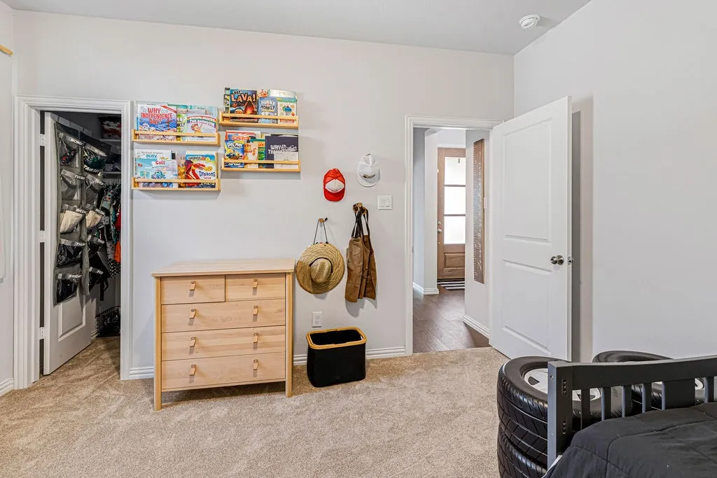 Single Family Residence For Sale in Collin County , 1009 Skyflower Lane, Celina, Texas 75009, 3 Bedroom, 3 Bathroom, 4 Garage spaces, 2,307 Sqft, built in 2023, mls#21360572, Real Estate Agent in Celina, Homes For Sale in Collin county, Homes For Sale in Celina, Realtor in Celina Texas, Real Estate Brokerage Independent Realty Texas, Luminita Cordes Realtor