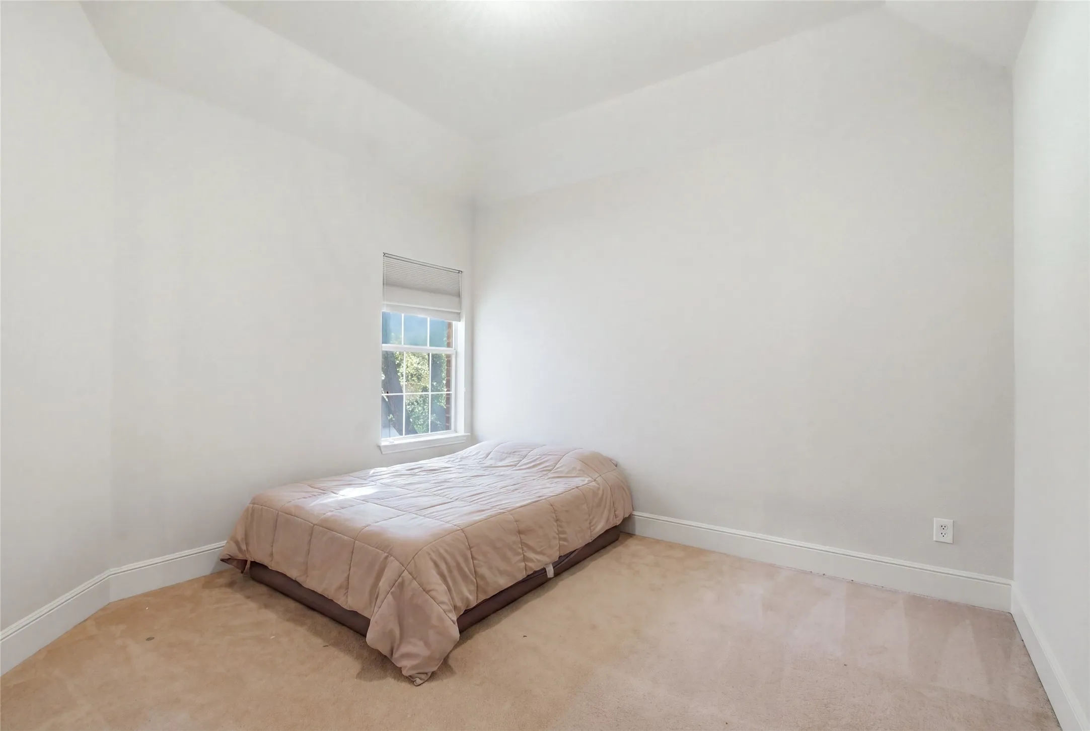 Single Family Residence For Sale in Denton County , 6925 Medallion Drive, Plano, Texas 75024, 3 Bedroom, 3 Bathroom, 2 Garage spaces, 3,428 Sqft, built in 2004, mls#21361144, Real Estate Agent in Plano, Homes For Sale in Denton county, Homes For Sale in Plano, Realtor in Plano Texas, Real Estate Brokerage Independent Realty Texas, Luminita Cordes Realtor
