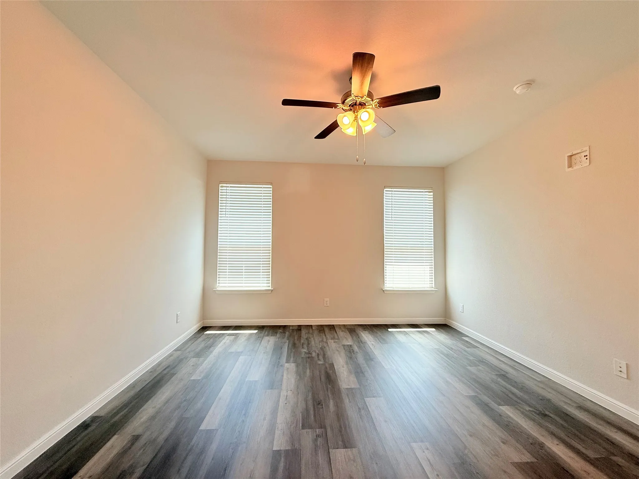 Single Family Residence For Sale in Denton County , 16004 Farringdon Street, Fort Worth, Texas 76247, 4 Bedroom, 3 Bathroom, 2 Garage spaces, 2,463 Sqft, built in 2020, mls#21360976, Real Estate Agent in Fort Worth, Homes For Sale in Denton county, Homes For Sale in Fort Worth, Realtor in Fort Worth Texas, Real Estate Brokerage Independent Realty Texas, Luminita Cordes Realtor
