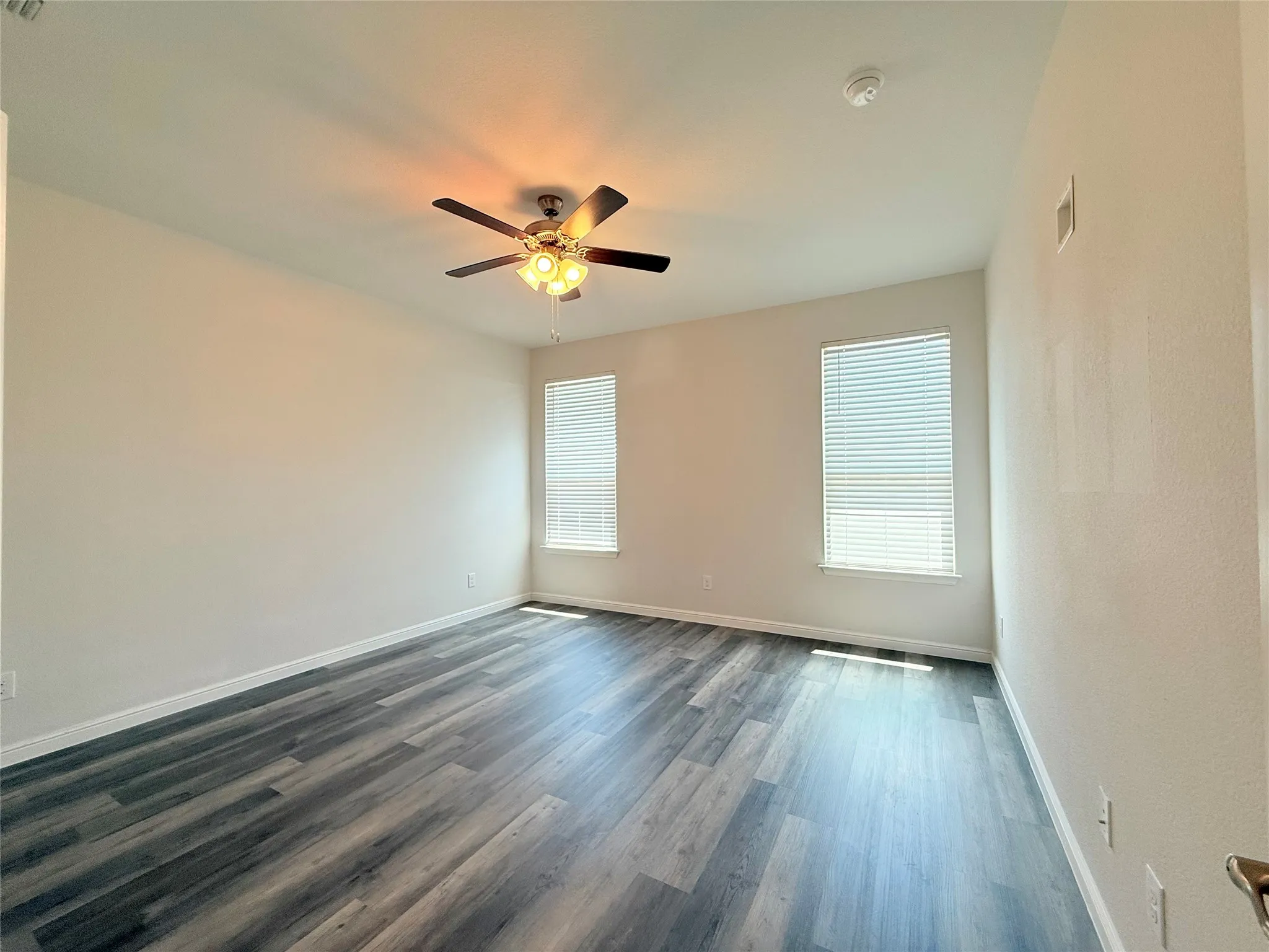 Single Family Residence For Sale in Denton County , 16004 Farringdon Street, Fort Worth, Texas 76247, 4 Bedroom, 3 Bathroom, 2 Garage spaces, 2,463 Sqft, built in 2020, mls#21360976, Real Estate Agent in Fort Worth, Homes For Sale in Denton county, Homes For Sale in Fort Worth, Realtor in Fort Worth Texas, Real Estate Brokerage Independent Realty Texas, Luminita Cordes Realtor