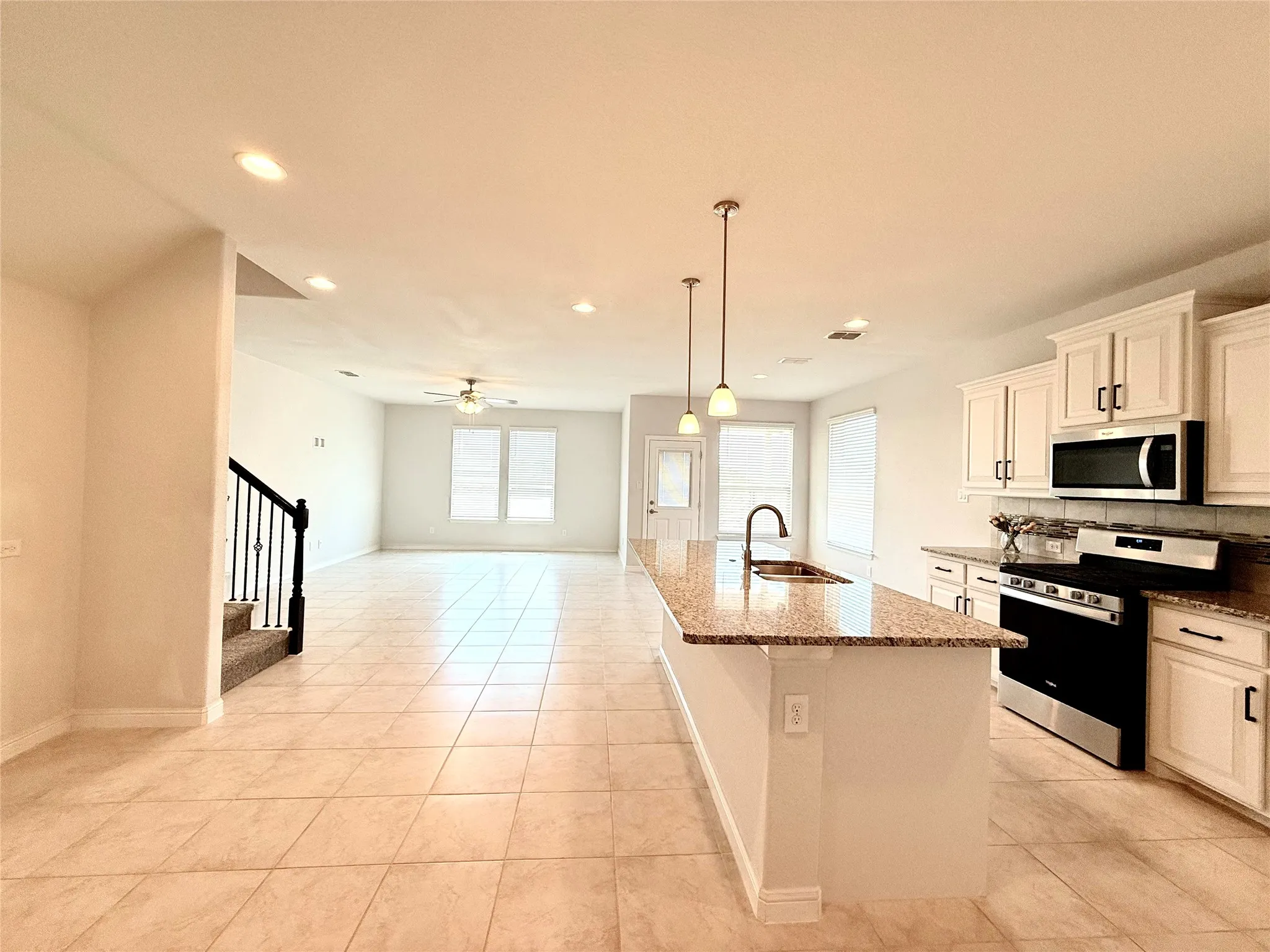Single Family Residence For Sale in Denton County , 16004 Farringdon Street, Fort Worth, Texas 76247, 4 Bedroom, 3 Bathroom, 2 Garage spaces, 2,463 Sqft, built in 2020, mls#21360976, Real Estate Agent in Fort Worth, Homes For Sale in Denton county, Homes For Sale in Fort Worth, Realtor in Fort Worth Texas, Real Estate Brokerage Independent Realty Texas, Luminita Cordes Realtor