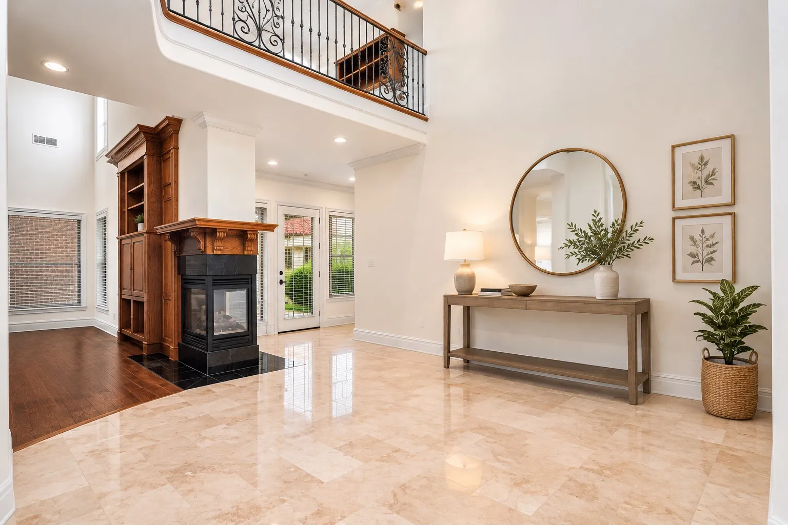 Single Family Residence For Sale in Denton County , 4709 Strait Lane, Carrollton, Texas 75010, 4 Bedroom, 6 Bathroom, 3 Garage spaces, 4,751 Sqft, built in 2006, mls#21360661, Real Estate Agent in Carrollton, Homes For Sale in Denton county, Homes For Sale in Carrollton, Realtor in Carrollton Texas, Real Estate Brokerage Independent Realty Texas, Luminita Cordes Realtor