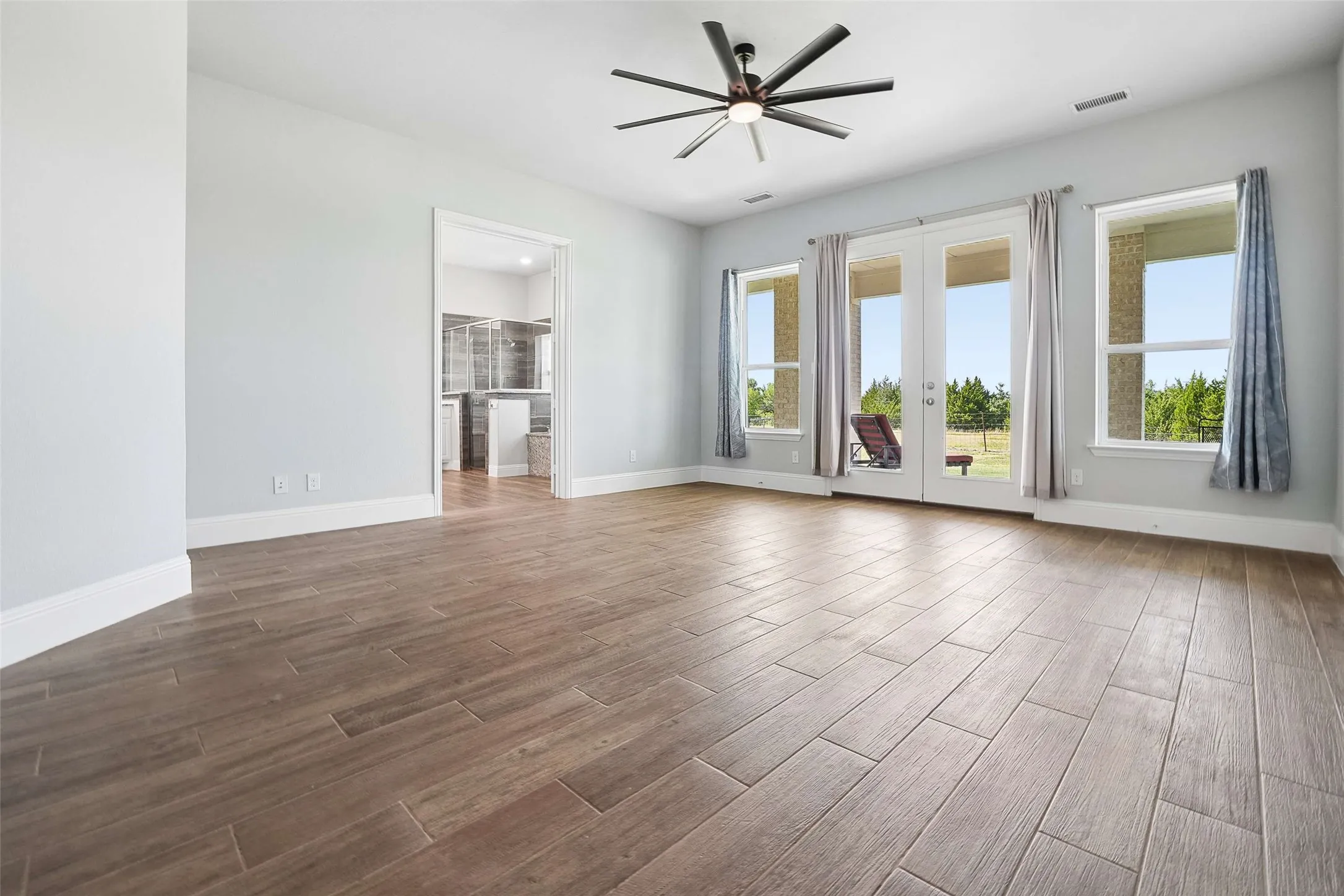 Single Family Residence For Sale in Collin County , 8032 County Road 436, Princeton, Texas 75407, 5 Bedroom, 4 Bathroom, 3 Garage spaces, 4,745 Sqft, built in 2019, mls#21360576, Real Estate Agent in Princeton, Homes For Sale in Collin county, Homes For Sale in Princeton, Realtor in Princeton Texas, Real Estate Brokerage Independent Realty Texas, Luminita Cordes Realtor