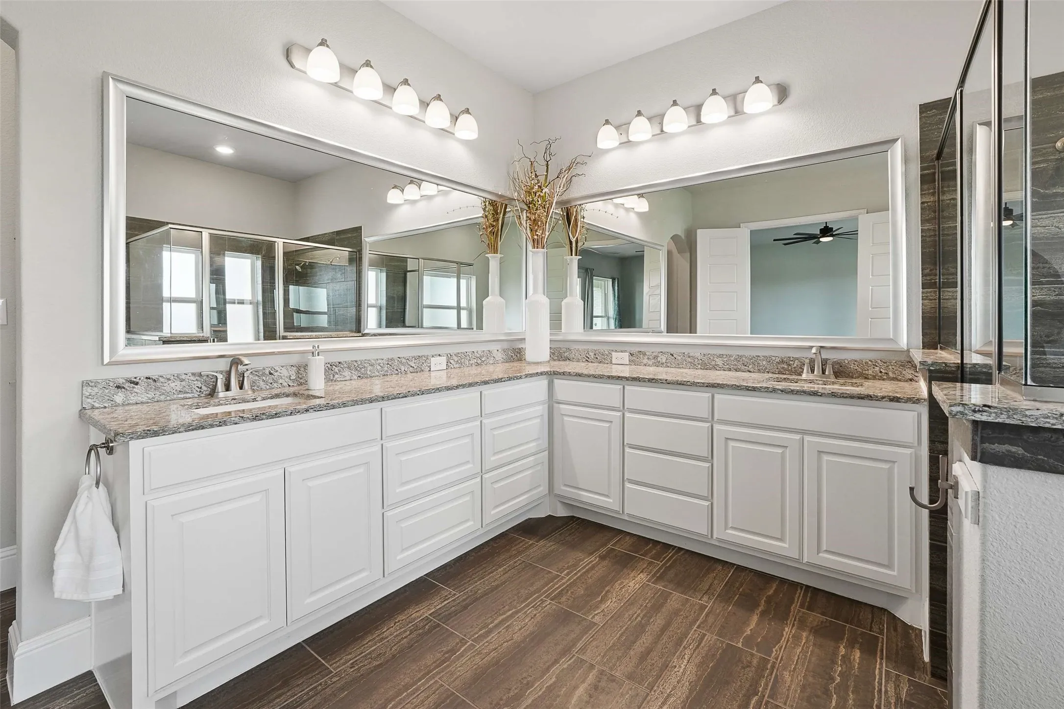 Single Family Residence For Sale in Collin County , 8032 County Road 436, Princeton, Texas 75407, 5 Bedroom, 4 Bathroom, 3 Garage spaces, 4,745 Sqft, built in 2019, mls#21360576, Real Estate Agent in Princeton, Homes For Sale in Collin county, Homes For Sale in Princeton, Realtor in Princeton Texas, Real Estate Brokerage Independent Realty Texas, Luminita Cordes Realtor