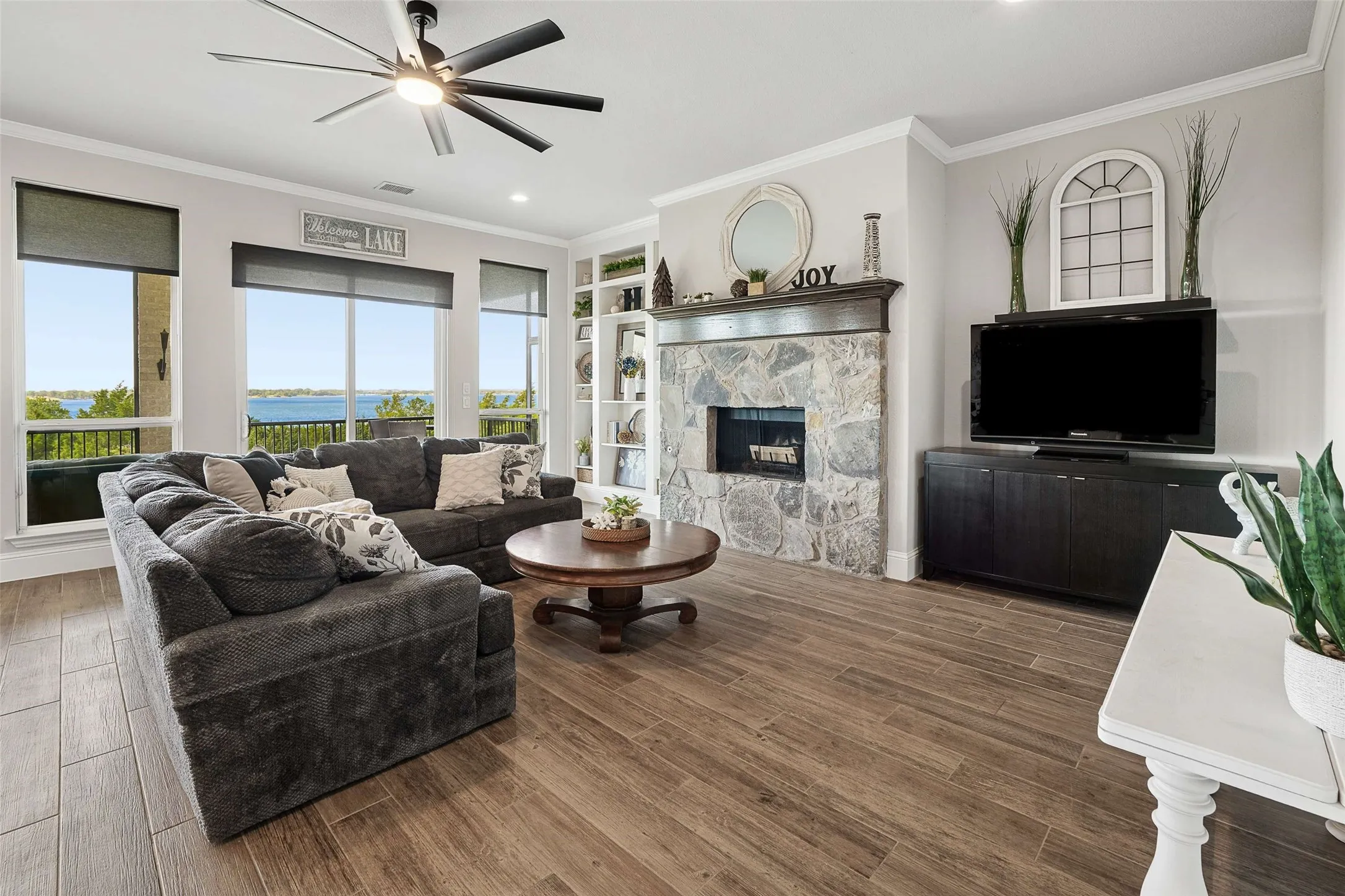 Single Family Residence For Sale in Collin County , 8032 County Road 436, Princeton, Texas 75407, 5 Bedroom, 4 Bathroom, 3 Garage spaces, 4,745 Sqft, built in 2019, mls#21360576, Real Estate Agent in Princeton, Homes For Sale in Collin county, Homes For Sale in Princeton, Realtor in Princeton Texas, Real Estate Brokerage Independent Realty Texas, Luminita Cordes Realtor