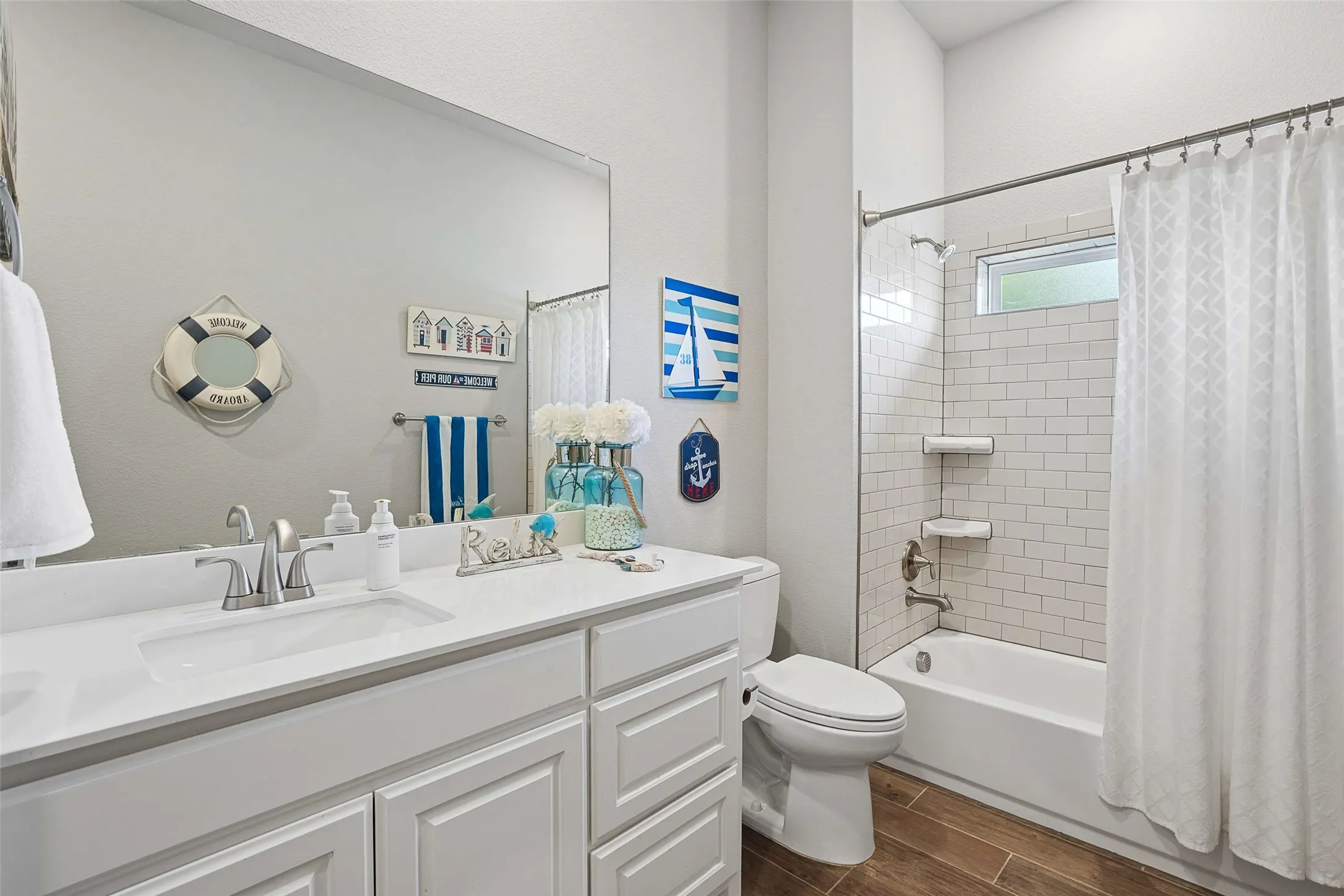 Single Family Residence For Sale in Collin County , 8032 County Road 436, Princeton, Texas 75407, 5 Bedroom, 4 Bathroom, 3 Garage spaces, 4,745 Sqft, built in 2019, mls#21360576, Real Estate Agent in Princeton, Homes For Sale in Collin county, Homes For Sale in Princeton, Realtor in Princeton Texas, Real Estate Brokerage Independent Realty Texas, Luminita Cordes Realtor