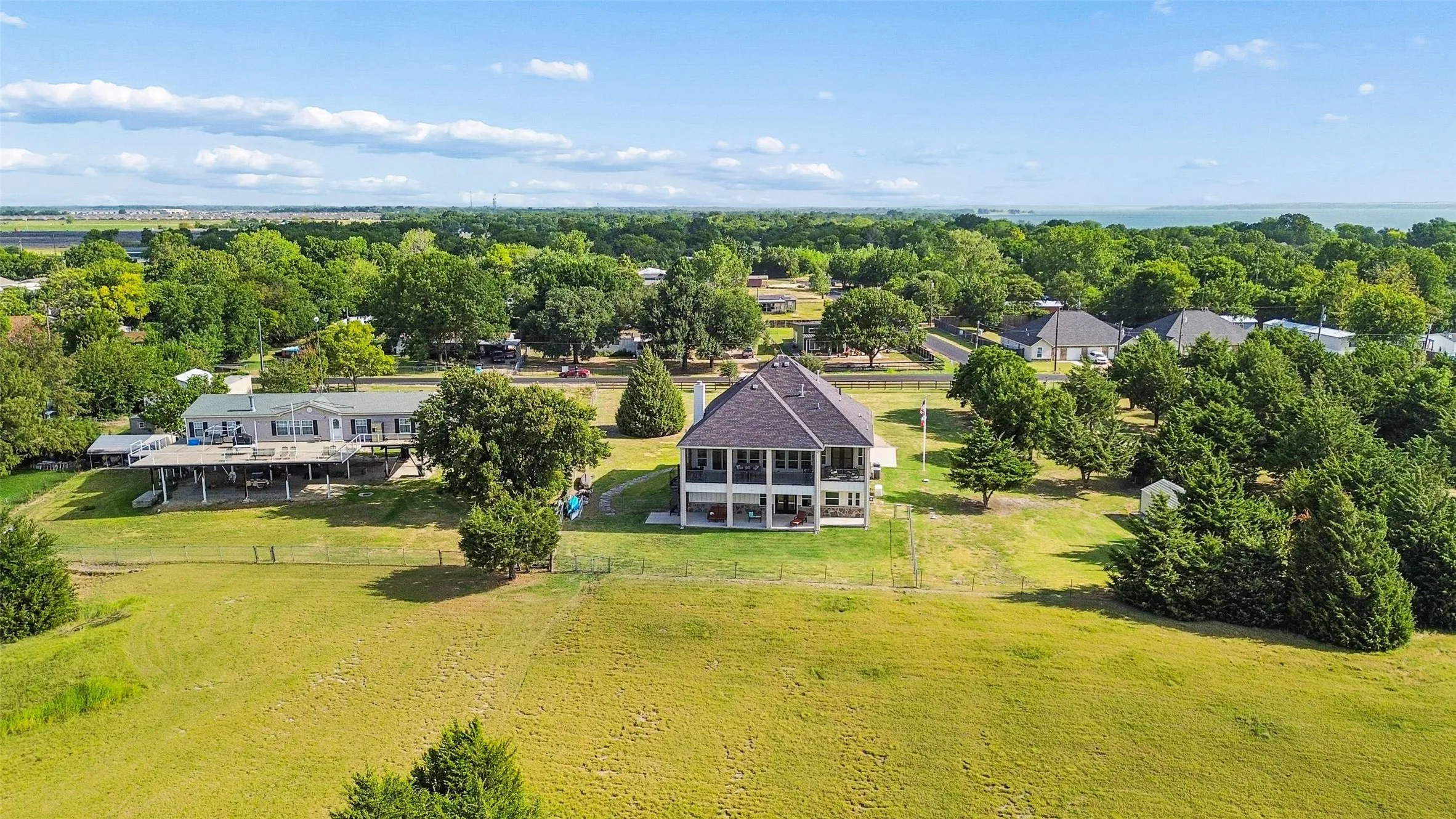 Single Family Residence For Sale in Collin County , 8032 County Road 436, Princeton, Texas 75407, 5 Bedroom, 4 Bathroom, 3 Garage spaces, 4,745 Sqft, built in 2019, mls#21360576, Real Estate Agent in Princeton, Homes For Sale in Collin county, Homes For Sale in Princeton, Realtor in Princeton Texas, Real Estate Brokerage Independent Realty Texas, Luminita Cordes Realtor