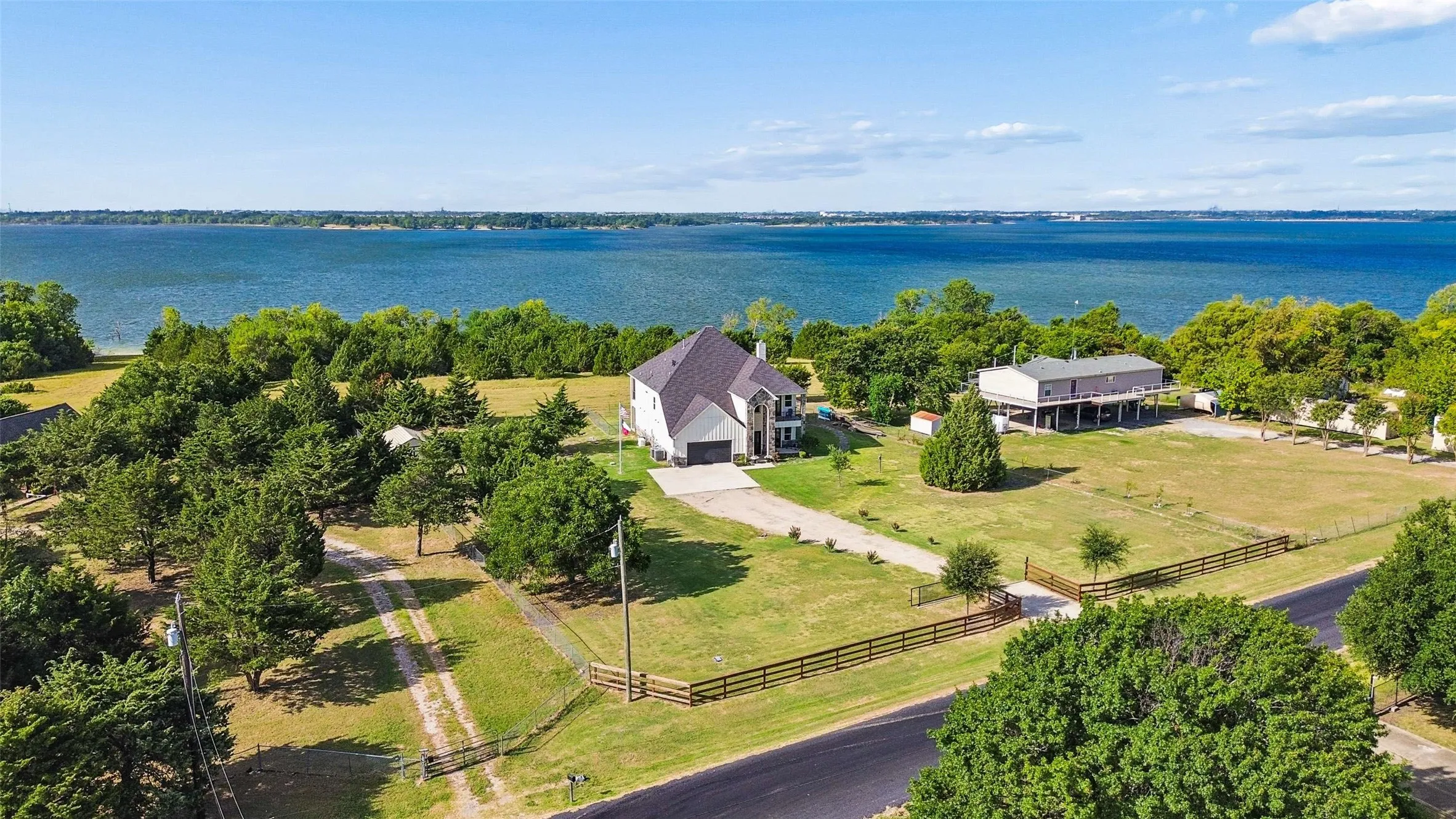 Single Family Residence For Sale in Collin County , 8032 County Road 436, Princeton, Texas 75407, 5 Bedroom, 4 Bathroom, 3 Garage spaces, 4,745 Sqft, built in 2019, mls#21360576, Real Estate Agent in Princeton, Homes For Sale in Collin county, Homes For Sale in Princeton, Realtor in Princeton Texas, Real Estate Brokerage Independent Realty Texas, Luminita Cordes Realtor