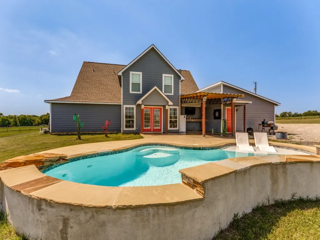 Single Family Residence For Sale in Wise County , 760 County Road 4380, Decatur, Texas 76234, 3 Bedroom, 4 Bathroom, 2 Garage spaces, 2,899 Sqft, built in 2019, mls#21361157, Real Estate Agent in Decatur, Homes For Sale in Wise county, Homes For Sale in Decatur, Realtor in Decatur Texas, Real Estate Brokerage Independent Realty Texas, Luminita Cordes Realtor