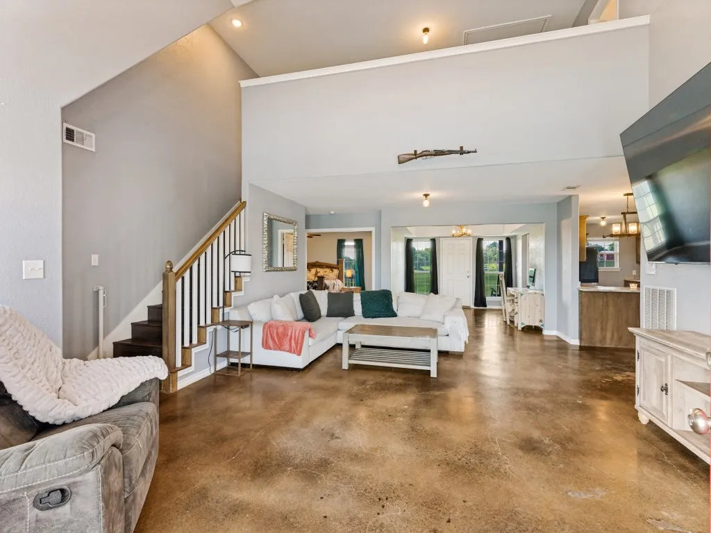 Single Family Residence For Sale in Wise County , 760 County Road 4380, Decatur, Texas 76234, 3 Bedroom, 4 Bathroom, 2 Garage spaces, 2,899 Sqft, built in 2019, mls#21361157, Real Estate Agent in Decatur, Homes For Sale in Wise county, Homes For Sale in Decatur, Realtor in Decatur Texas, Real Estate Brokerage Independent Realty Texas, Luminita Cordes Realtor