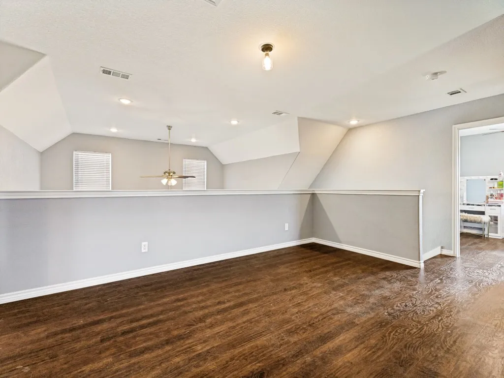 Single Family Residence For Sale in Wise County , 760 County Road 4380, Decatur, Texas 76234, 3 Bedroom, 4 Bathroom, 2 Garage spaces, 2,899 Sqft, built in 2019, mls#21361157, Real Estate Agent in Decatur, Homes For Sale in Wise county, Homes For Sale in Decatur, Realtor in Decatur Texas, Real Estate Brokerage Independent Realty Texas, Luminita Cordes Realtor