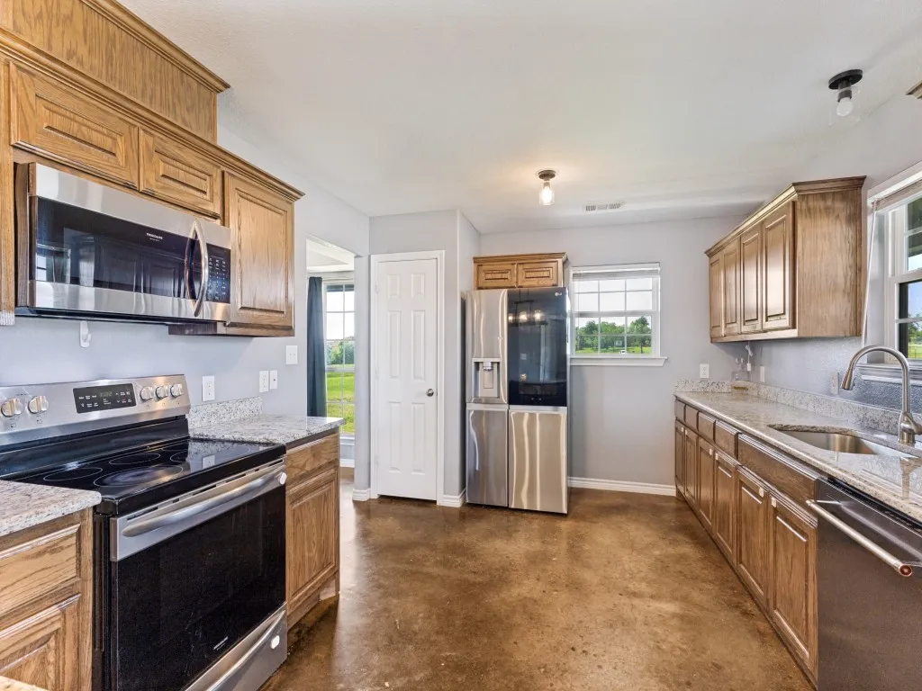 Single Family Residence For Sale in Wise County , 760 County Road 4380, Decatur, Texas 76234, 3 Bedroom, 4 Bathroom, 2 Garage spaces, 2,899 Sqft, built in 2019, mls#21361157, Real Estate Agent in Decatur, Homes For Sale in Wise county, Homes For Sale in Decatur, Realtor in Decatur Texas, Real Estate Brokerage Independent Realty Texas, Luminita Cordes Realtor