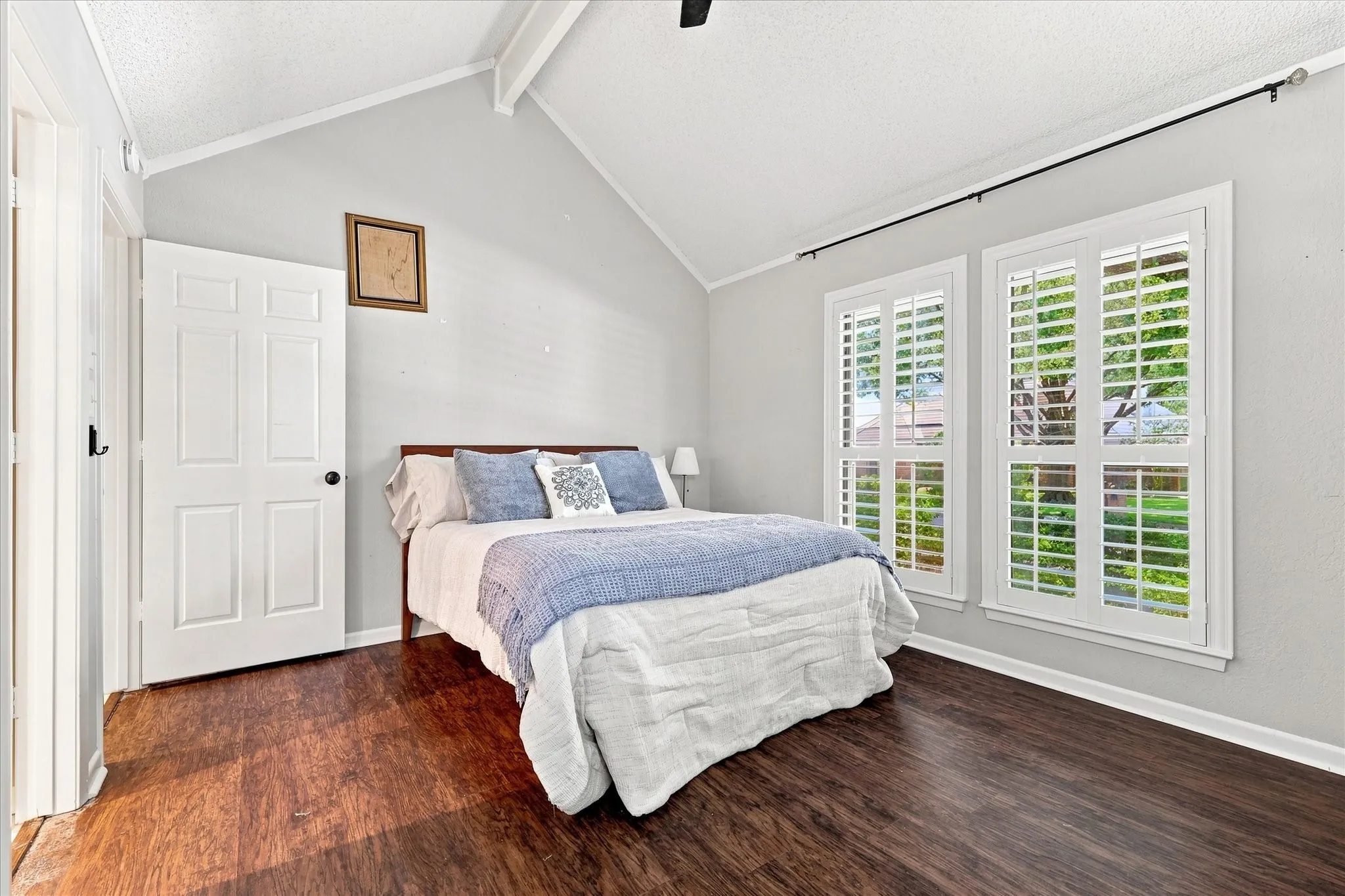Single Family Residence For Sale in Dallas County , 923 Wellington Drive, Duncanville, Texas 75137, 4 Bedroom, 3 Bathroom, 3 Garage spaces, 3,043 Sqft, built in 1987, mls#21361082, Real Estate Agent in Duncanville, Homes For Sale in Dallas county, Homes For Sale in Duncanville, Realtor in Duncanville Texas, Real Estate Brokerage Independent Realty Texas, Luminita Cordes Realtor