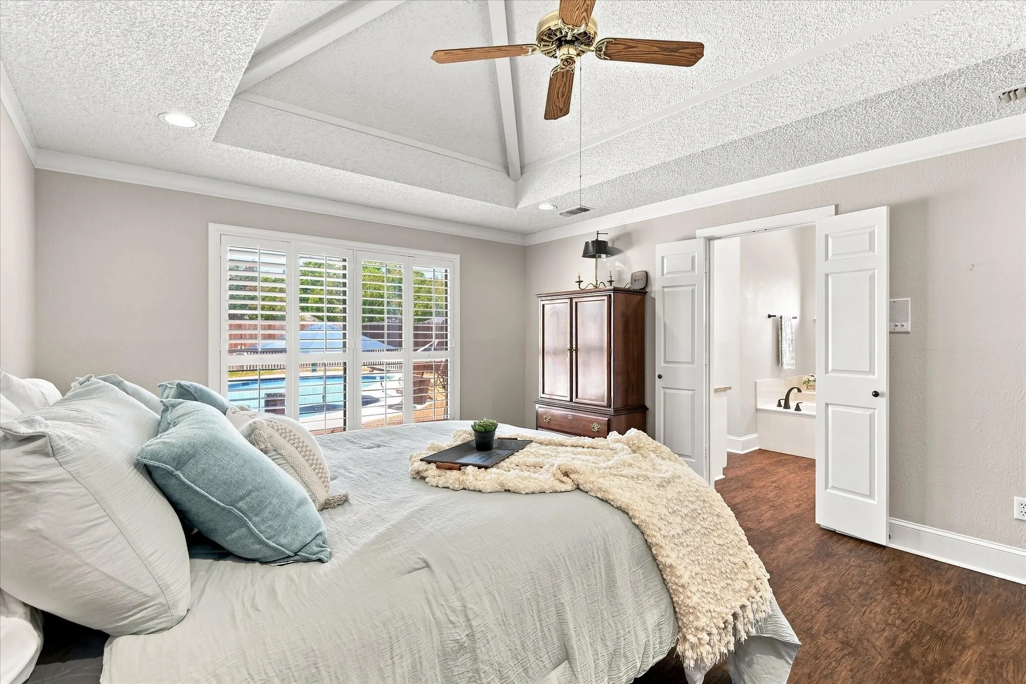 Single Family Residence For Sale in Dallas County , 923 Wellington Drive, Duncanville, Texas 75137, 4 Bedroom, 3 Bathroom, 3 Garage spaces, 3,043 Sqft, built in 1987, mls#21361082, Real Estate Agent in Duncanville, Homes For Sale in Dallas county, Homes For Sale in Duncanville, Realtor in Duncanville Texas, Real Estate Brokerage Independent Realty Texas, Luminita Cordes Realtor