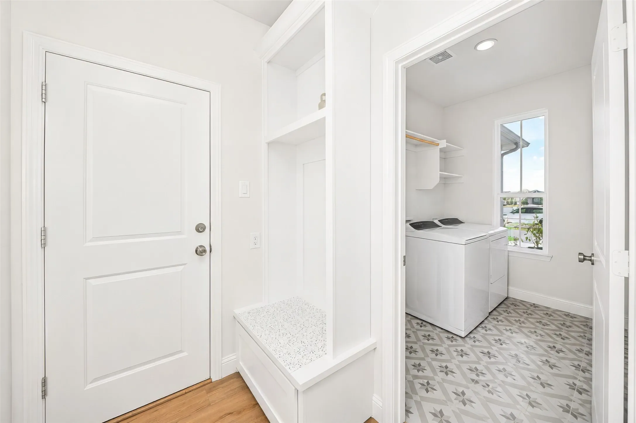 Single Family Residence For Sale in Denton County , 3904 Felicity Lane, Denton, Texas 76207, 3 Bedroom, 8 Bathroom, 2 Garage spaces, 2,255 Sqft, built in 2022, mls#21341477, Real Estate Agent in Denton, Homes For Sale in Denton county, Homes For Sale in Denton, Realtor in Denton Texas, Real Estate Brokerage Independent Realty Texas, Luminita Cordes Realtor