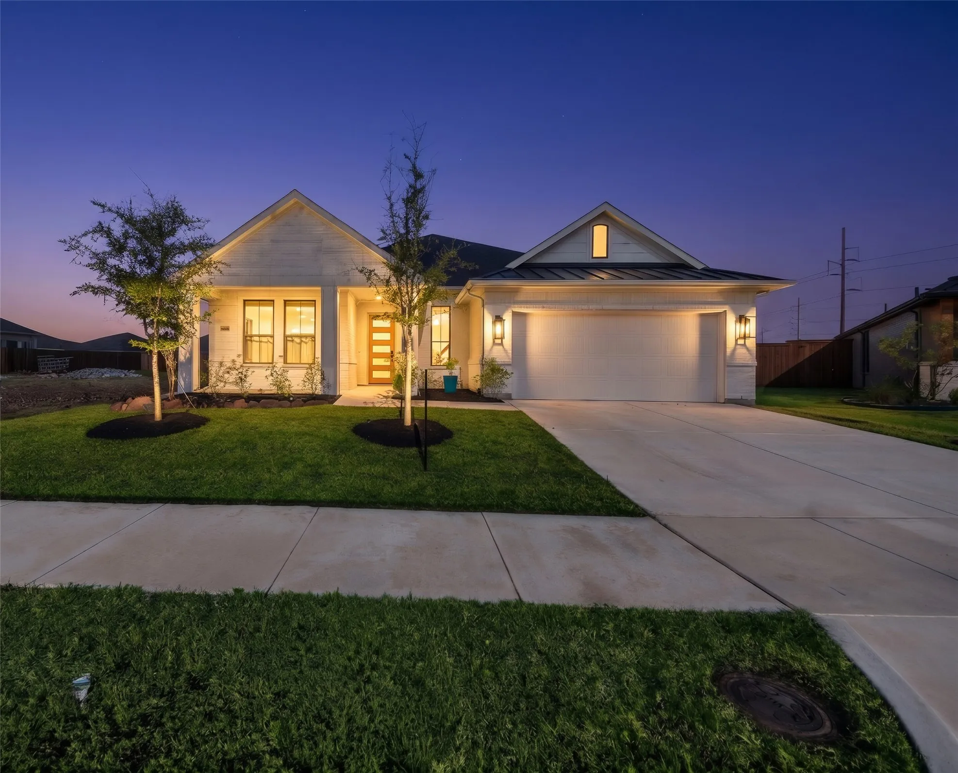 Single Family Residence For Sale in Denton County , 3904 Felicity Lane, Denton, Texas 76207, 3 Bedroom, 8 Bathroom, 2 Garage spaces, 2,255 Sqft, built in 2022, mls#21341477, Real Estate Agent in Denton, Homes For Sale in Denton county, Homes For Sale in Denton, Realtor in Denton Texas, Real Estate Brokerage Independent Realty Texas, Luminita Cordes Realtor