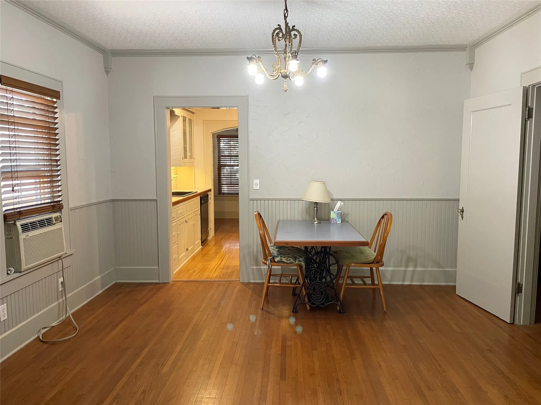 Formal Dining