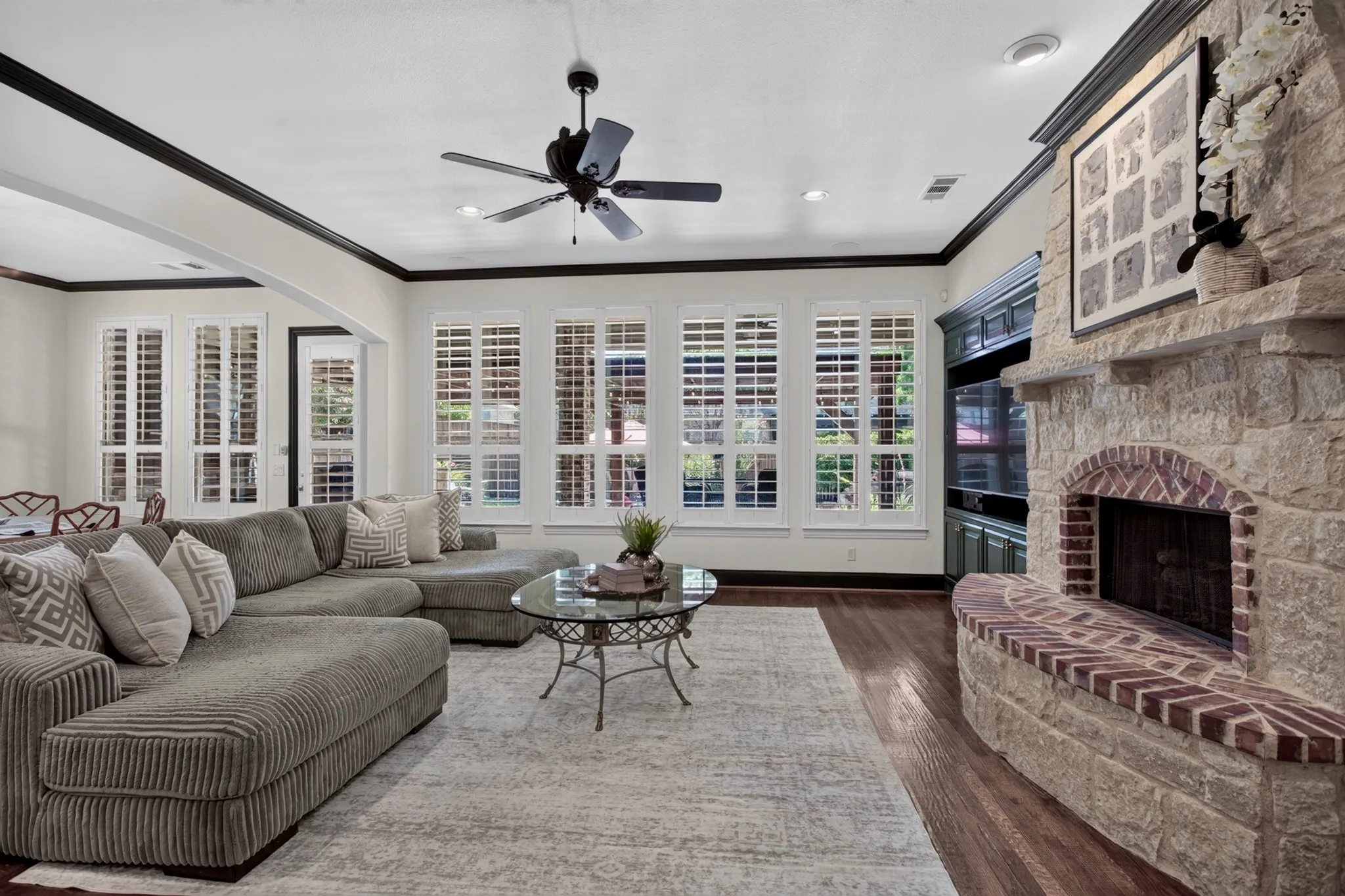 Single Family Residence For Sale in Denton County , 9114 Parson Drive, Lantana, Texas 76226, 5 Bedroom, 5 Bathroom, 3 Garage spaces, 4,688 Sqft, built in 2006, mls#21357325, Real Estate Agent in Lantana, Homes For Sale in Denton county, Homes For Sale in Lantana, Realtor in Lantana Texas, Real Estate Brokerage Independent Realty Texas, Luminita Cordes Realtor