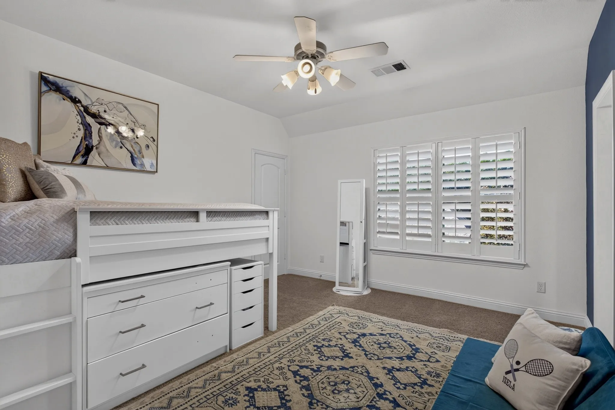 Single Family Residence For Sale in Denton County , 9114 Parson Drive, Lantana, Texas 76226, 5 Bedroom, 5 Bathroom, 3 Garage spaces, 4,688 Sqft, built in 2006, mls#21357325, Real Estate Agent in Lantana, Homes For Sale in Denton county, Homes For Sale in Lantana, Realtor in Lantana Texas, Real Estate Brokerage Independent Realty Texas, Luminita Cordes Realtor