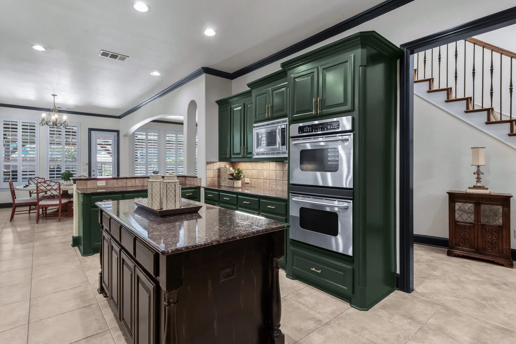 Single Family Residence For Sale in Denton County , 9114 Parson Drive, Lantana, Texas 76226, 5 Bedroom, 5 Bathroom, 3 Garage spaces, 4,688 Sqft, built in 2006, mls#21357325, Real Estate Agent in Lantana, Homes For Sale in Denton county, Homes For Sale in Lantana, Realtor in Lantana Texas, Real Estate Brokerage Independent Realty Texas, Luminita Cordes Realtor