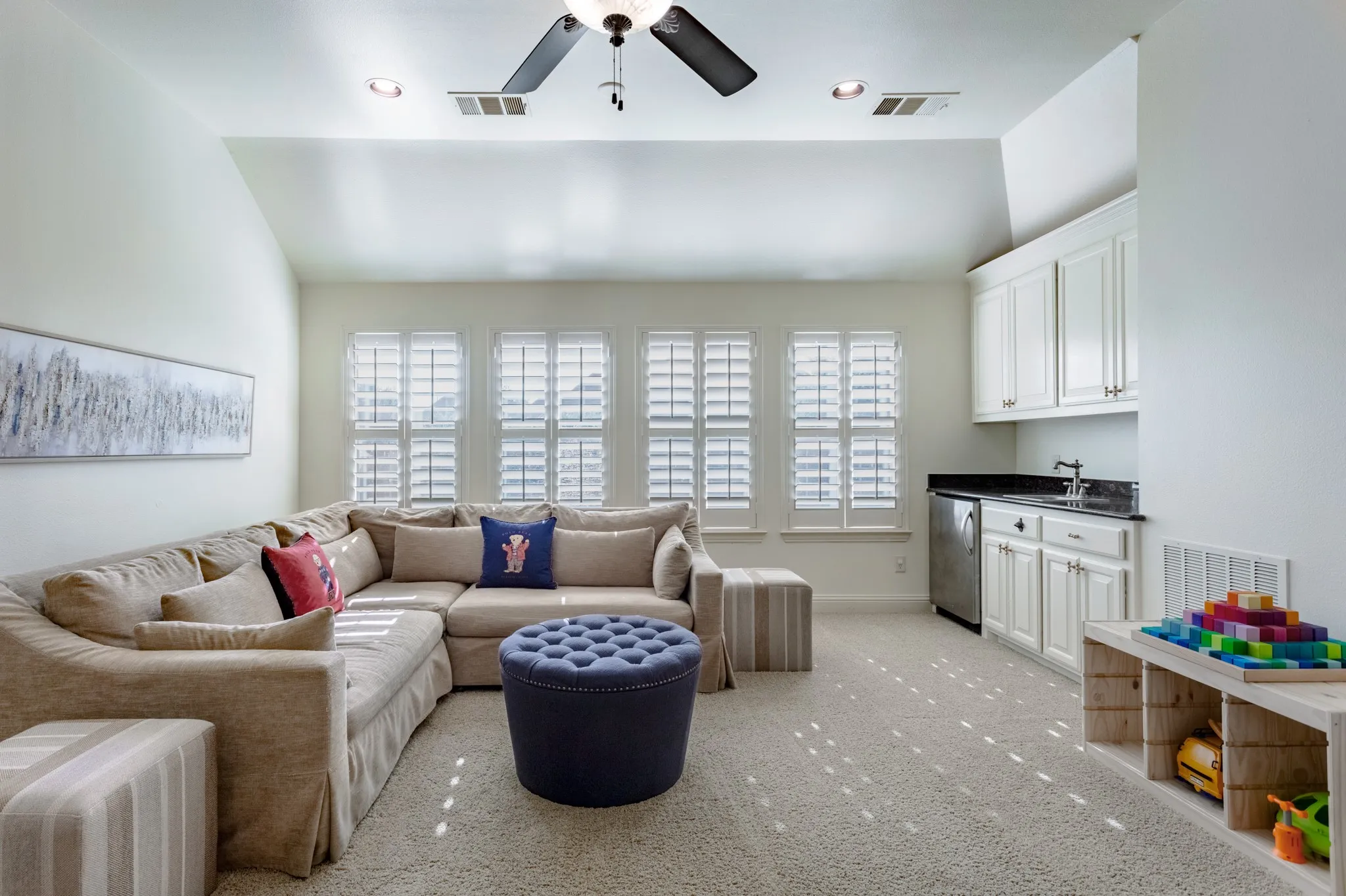 Single Family Residence For Sale in Denton County , 9114 Parson Drive, Lantana, Texas 76226, 5 Bedroom, 5 Bathroom, 3 Garage spaces, 4,688 Sqft, built in 2006, mls#21357325, Real Estate Agent in Lantana, Homes For Sale in Denton county, Homes For Sale in Lantana, Realtor in Lantana Texas, Real Estate Brokerage Independent Realty Texas, Luminita Cordes Realtor