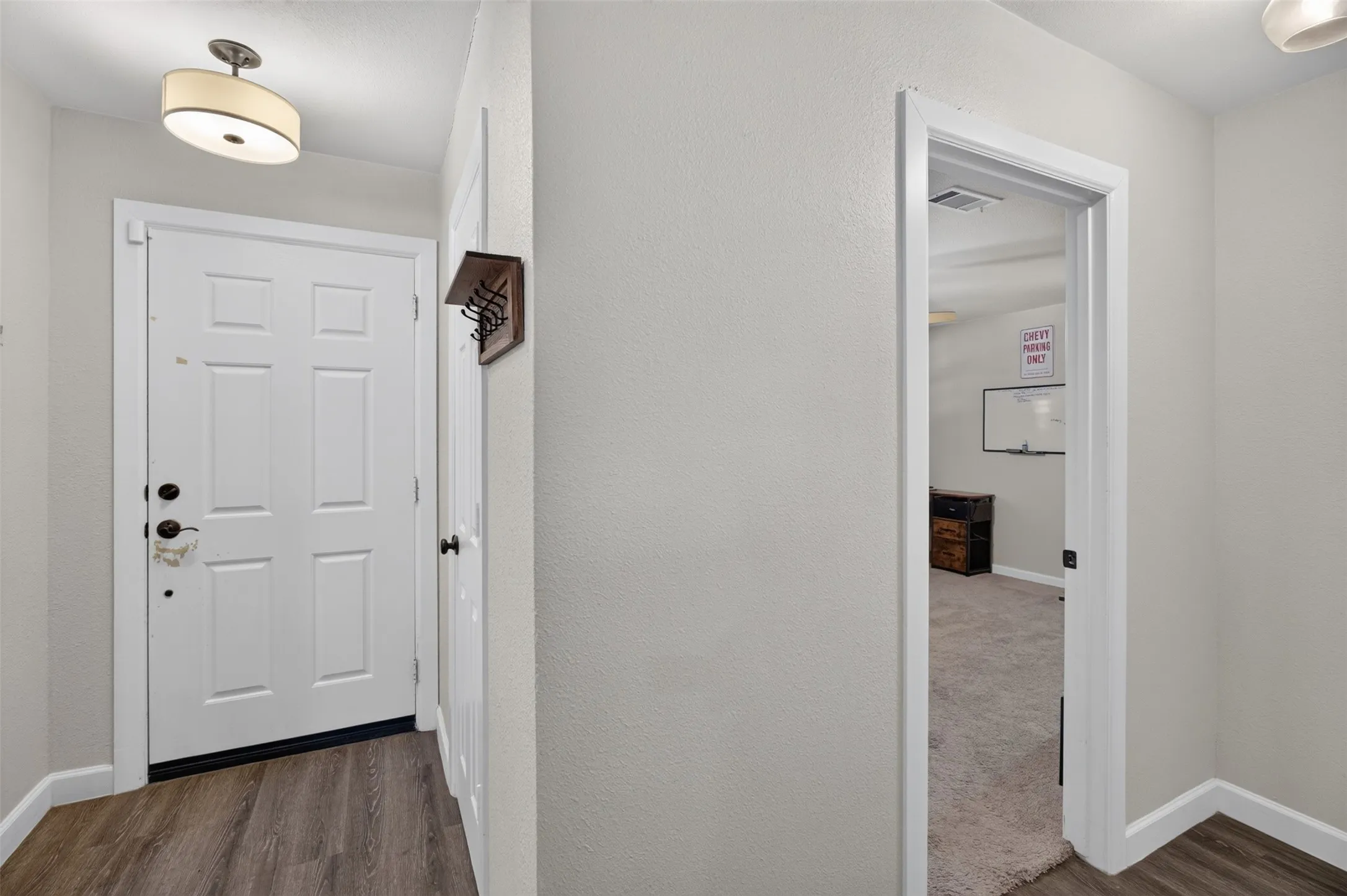 Single Family Residence For Sale in Tarrant County , 4509 Starlight Drive, Haltom City, Texas 76117, 3 Bedroom, 2 Bathroom, Garage spaces, 2,150 Sqft, built in 1963, mls#21360810, Real Estate Agent in Haltom City, Homes For Sale in Tarrant county, Homes For Sale in Haltom City, Realtor in Haltom City Texas, Real Estate Brokerage Independent Realty Texas, Luminita Cordes Realtor