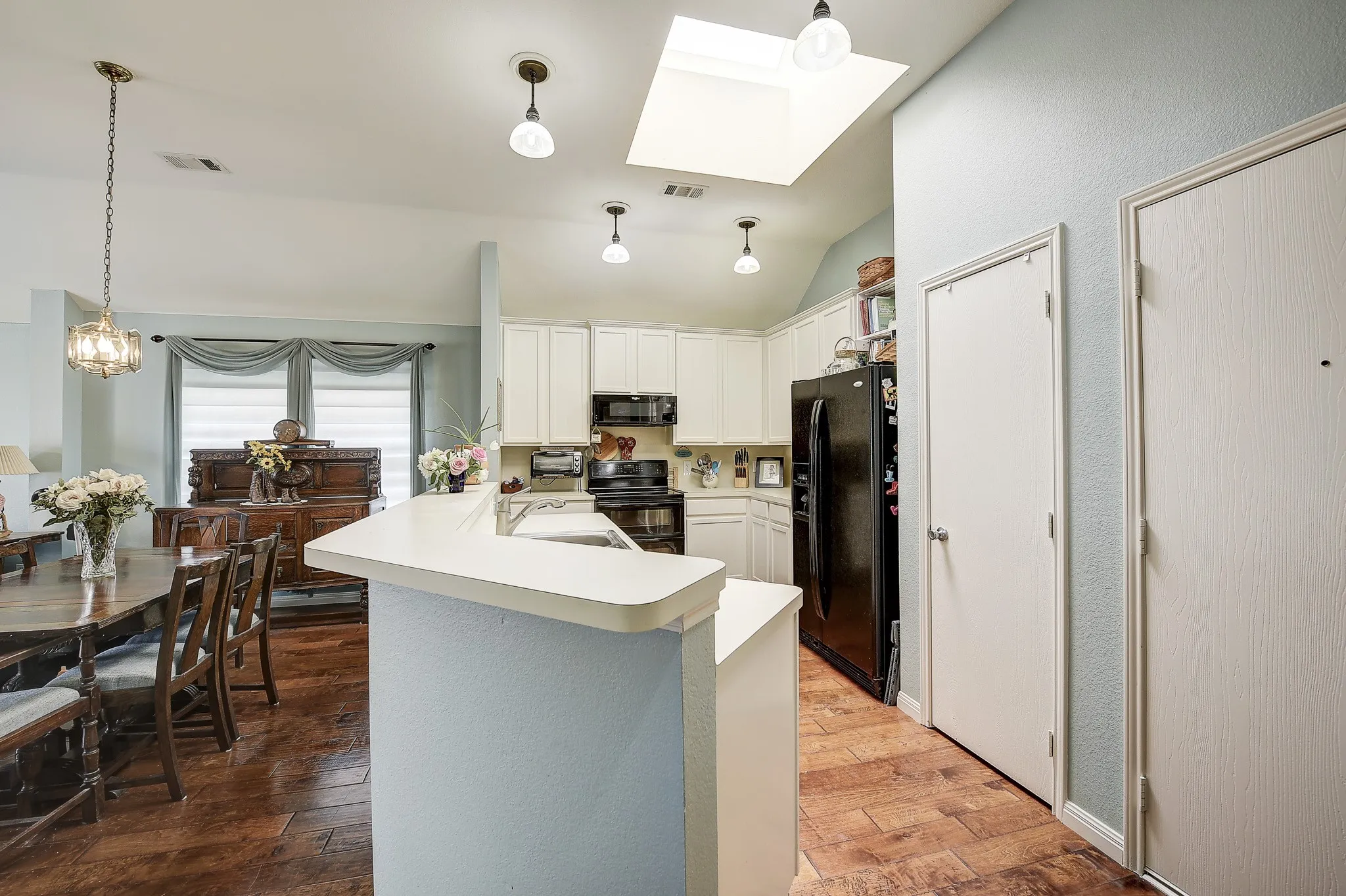 Single Family Residence For Sale in Collin County , 620 Cypress Hill Drive, Mc Kinney, Texas 75071, 3 Bedroom, 2 Bathroom, 2 Garage spaces, 1,726 Sqft, built in 2006, mls#21358949, Real Estate Agent in Mc Kinney, Homes For Sale in Collin county, Homes For Sale in Mc Kinney, Realtor in Mc Kinney Texas, Real Estate Brokerage Independent Realty Texas, Luminita Cordes Realtor