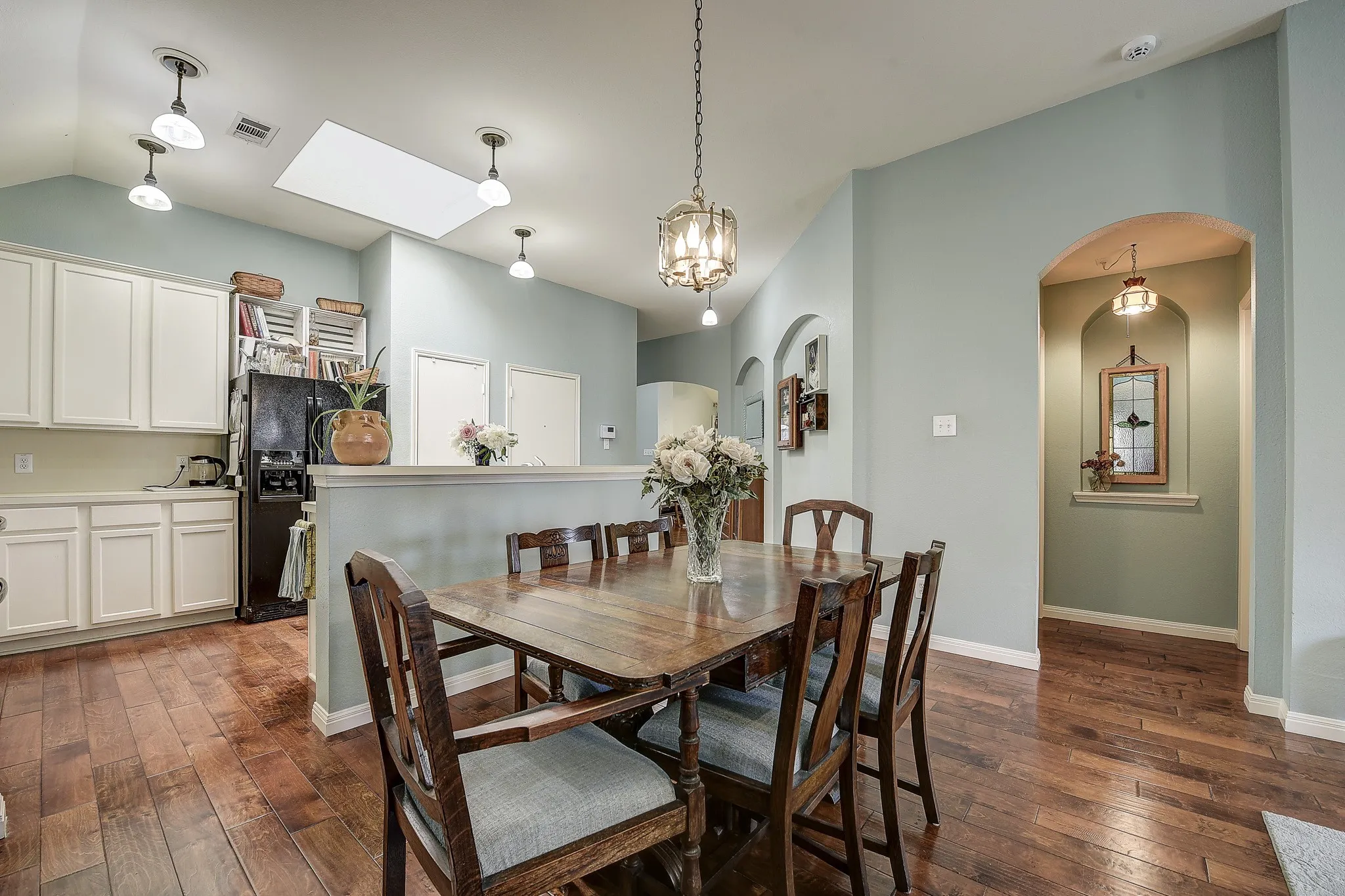Single Family Residence For Sale in Collin County , 620 Cypress Hill Drive, Mc Kinney, Texas 75071, 3 Bedroom, 2 Bathroom, 2 Garage spaces, 1,726 Sqft, built in 2006, mls#21358949, Real Estate Agent in Mc Kinney, Homes For Sale in Collin county, Homes For Sale in Mc Kinney, Realtor in Mc Kinney Texas, Real Estate Brokerage Independent Realty Texas, Luminita Cordes Realtor