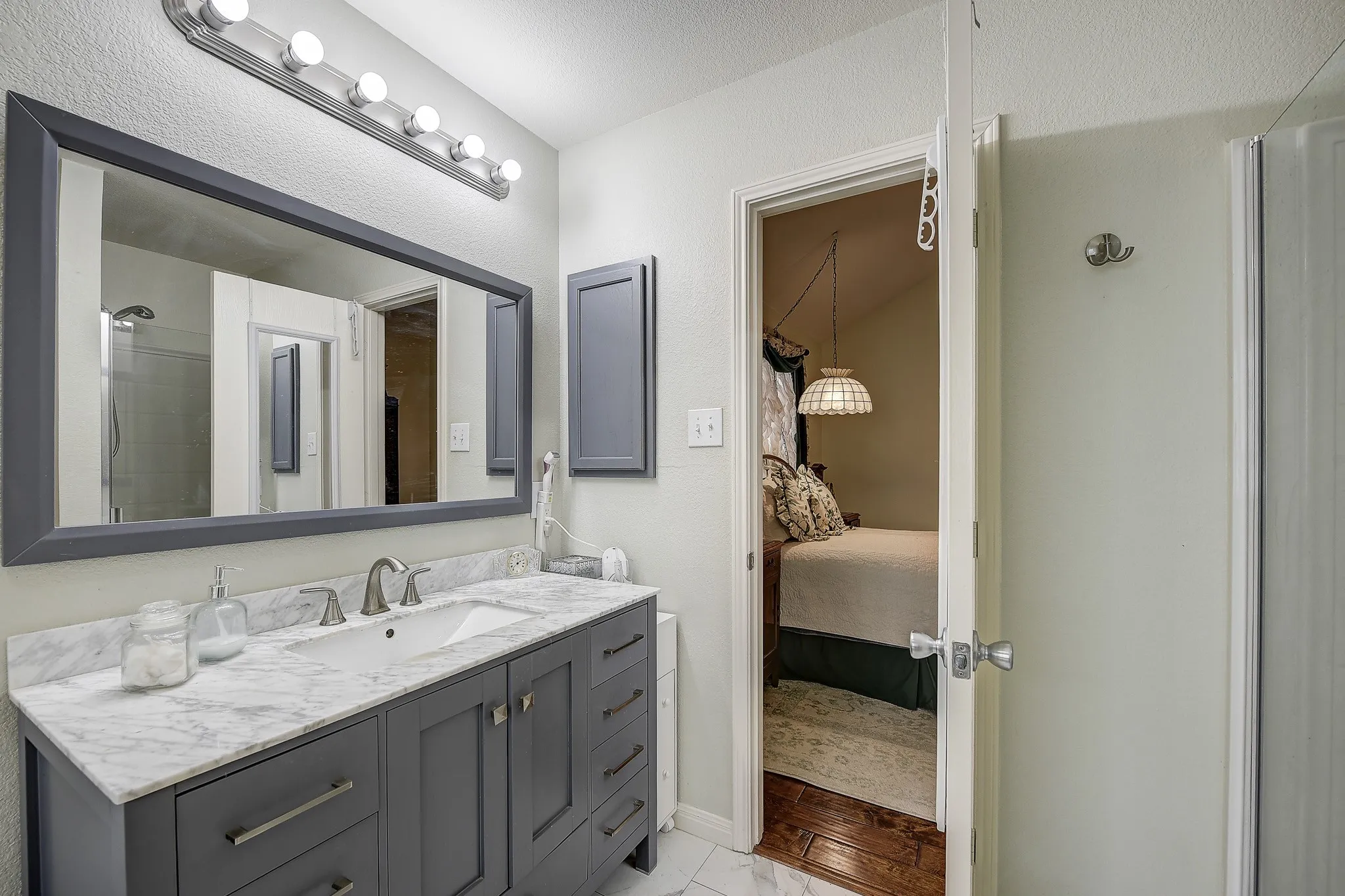 Single Family Residence For Sale in Collin County , 620 Cypress Hill Drive, Mc Kinney, Texas 75071, 3 Bedroom, 2 Bathroom, 2 Garage spaces, 1,726 Sqft, built in 2006, mls#21358949, Real Estate Agent in Mc Kinney, Homes For Sale in Collin county, Homes For Sale in Mc Kinney, Realtor in Mc Kinney Texas, Real Estate Brokerage Independent Realty Texas, Luminita Cordes Realtor