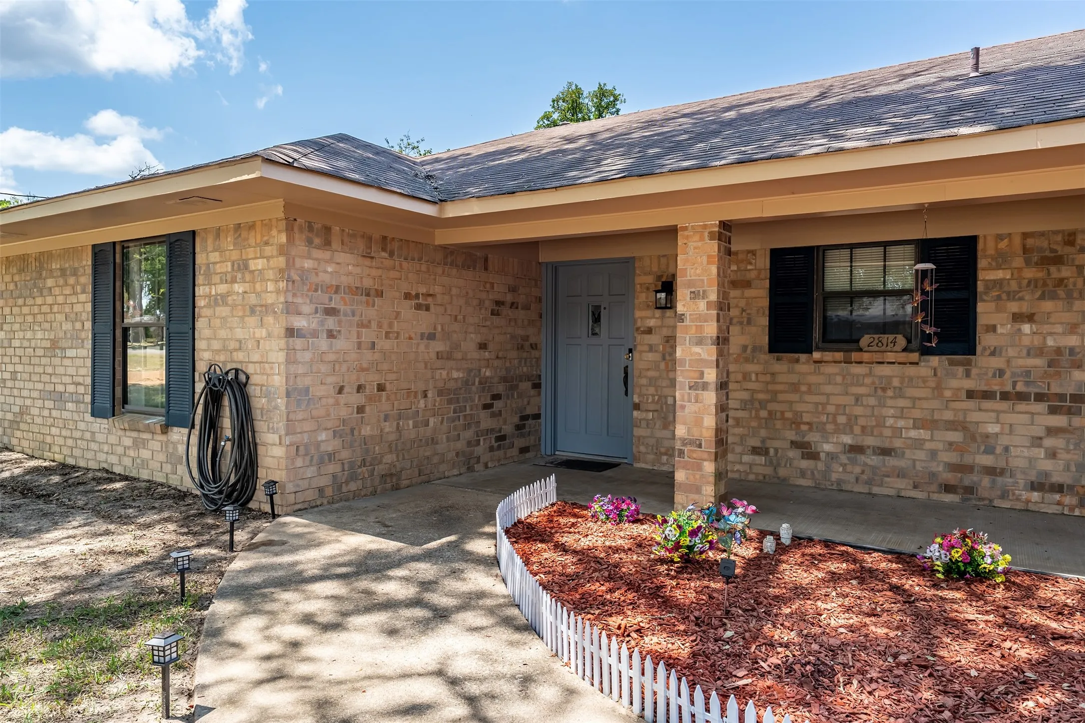 Single Family Residence For Sale in Smith County , 2814 Pineview, Tyler, Texas 75704, 4 Bedroom, 3 Bathroom, 2 Garage spaces, 2,373 Sqft, built in 1977, mls#21359261, Real Estate Agent in Tyler, Homes For Sale in Smith county, Homes For Sale in Tyler, Realtor in Tyler Texas, Real Estate Brokerage Independent Realty Texas, Luminita Cordes Realtor