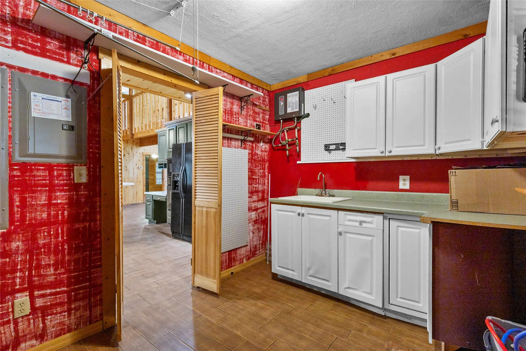 Single Family Residence For Sale in Rains County , 1147 Rs County Road 3503, Emory, Texas 75440, 4 Bedroom, 4 Bathroom, Garage spaces, 2,324 Sqft, built in 2001, mls#21361183, Real Estate Agent in Emory, Homes For Sale in Rains county, Homes For Sale in Emory, Realtor in Emory Texas, Real Estate Brokerage Independent Realty Texas, Luminita Cordes Realtor