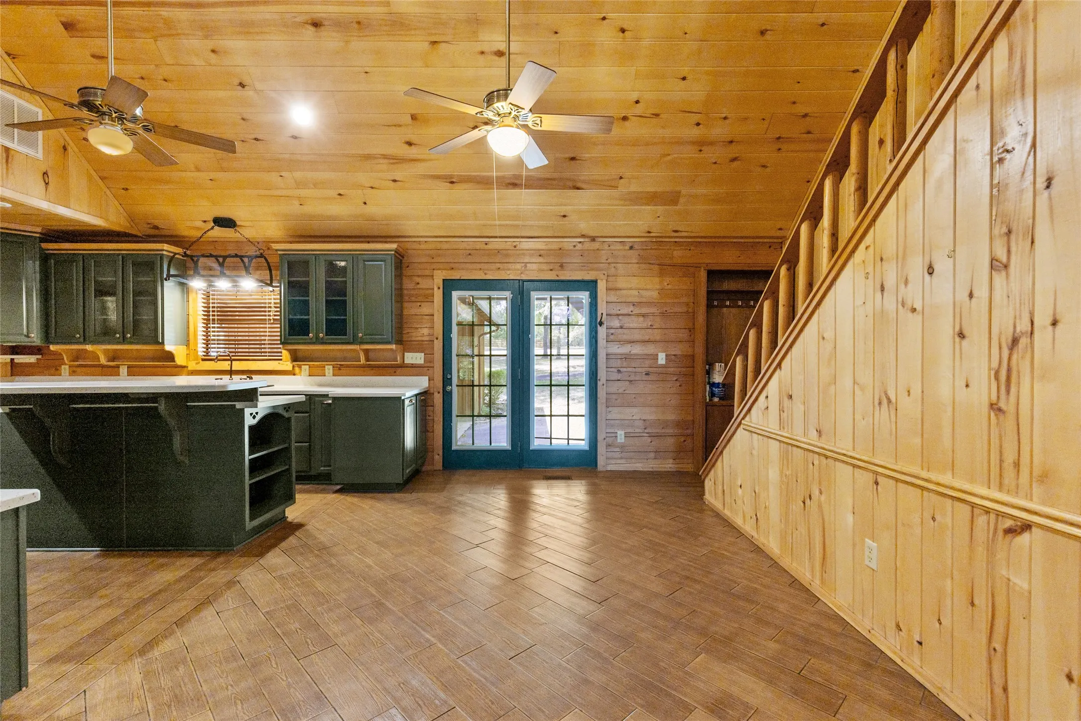 Single Family Residence For Sale in Rains County , 1147 Rs County Road 3503, Emory, Texas 75440, 4 Bedroom, 4 Bathroom, Garage spaces, 2,324 Sqft, built in 2001, mls#21361183, Real Estate Agent in Emory, Homes For Sale in Rains county, Homes For Sale in Emory, Realtor in Emory Texas, Real Estate Brokerage Independent Realty Texas, Luminita Cordes Realtor