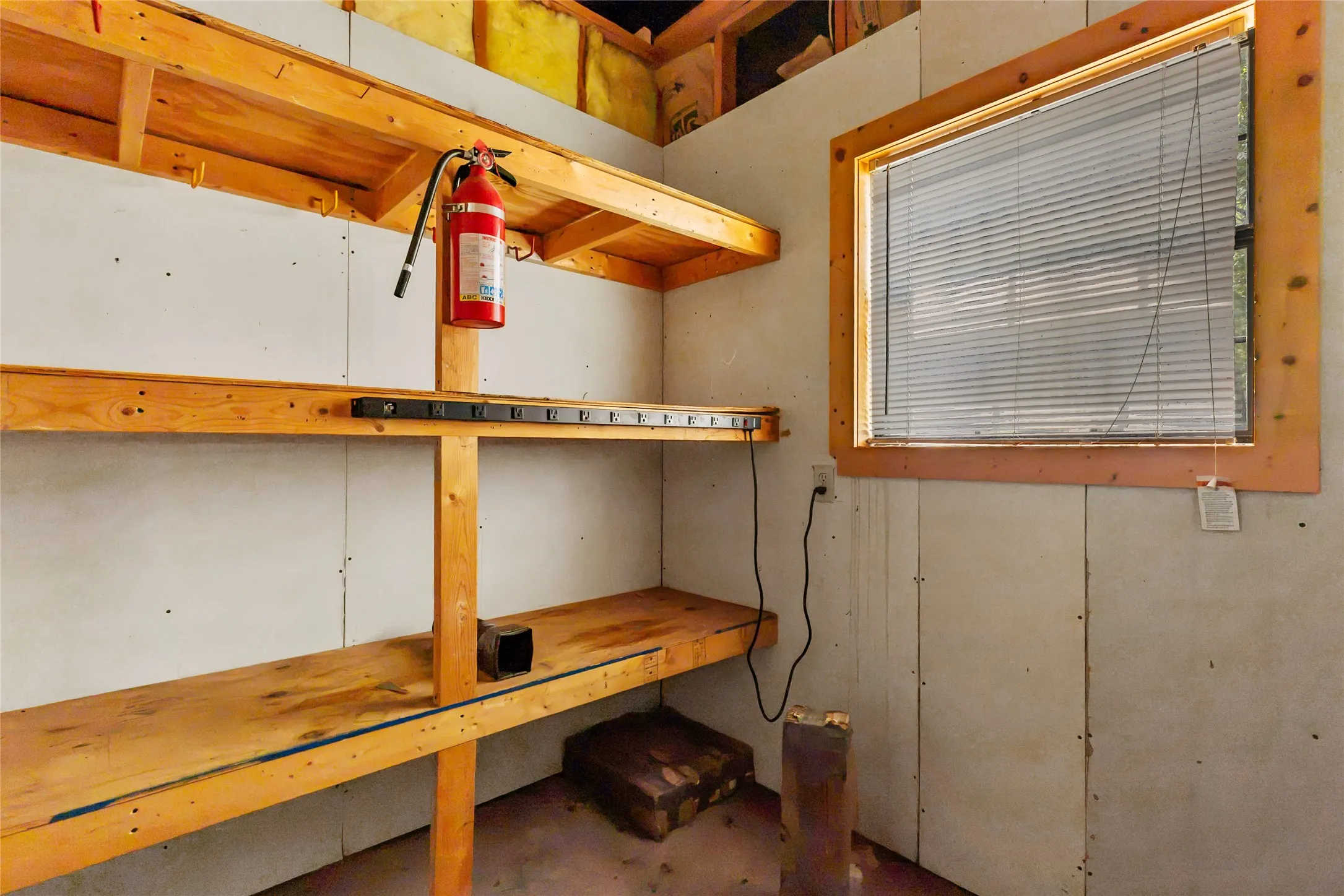 Single Family Residence For Sale in Rains County , 1147 Rs County Road 3503, Emory, Texas 75440, 4 Bedroom, 4 Bathroom, Garage spaces, 2,324 Sqft, built in 2001, mls#21361183, Real Estate Agent in Emory, Homes For Sale in Rains county, Homes For Sale in Emory, Realtor in Emory Texas, Real Estate Brokerage Independent Realty Texas, Luminita Cordes Realtor